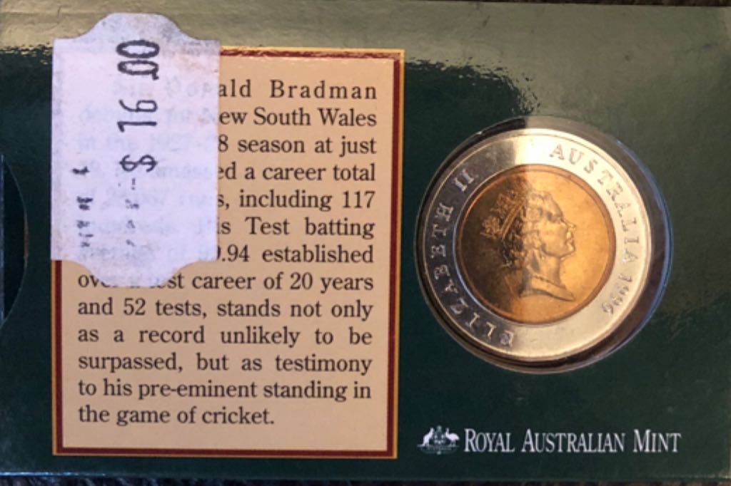 Sir Donald Bradman 1996 $5  coin collectible - Main Image 2