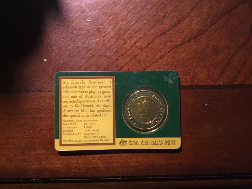 Sir Donald Bradman 1996 $5  coin collectible - Main Image 4