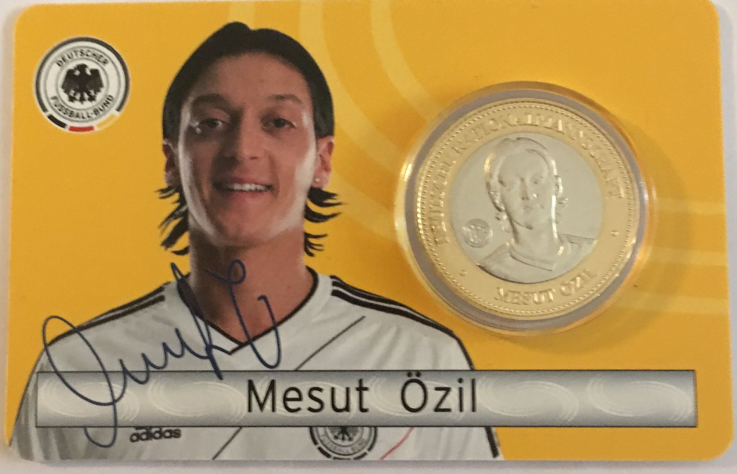 Mesut Özil  coin collectible [Barcode 1175660109] - Main Image 1