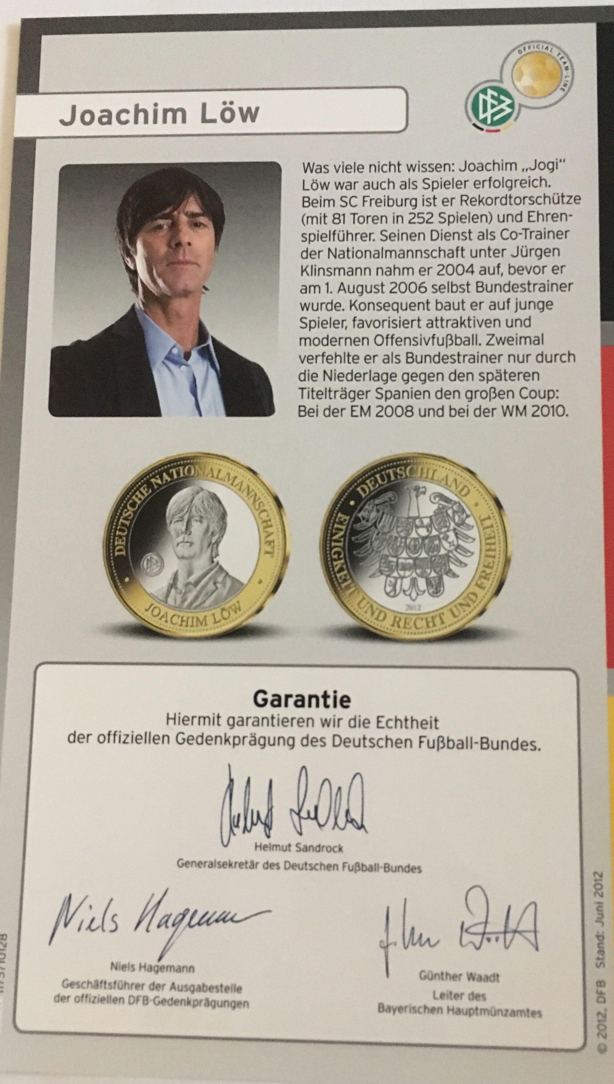Joachim Löw   coin collectible [Barcode 1175710102] - Main Image 2