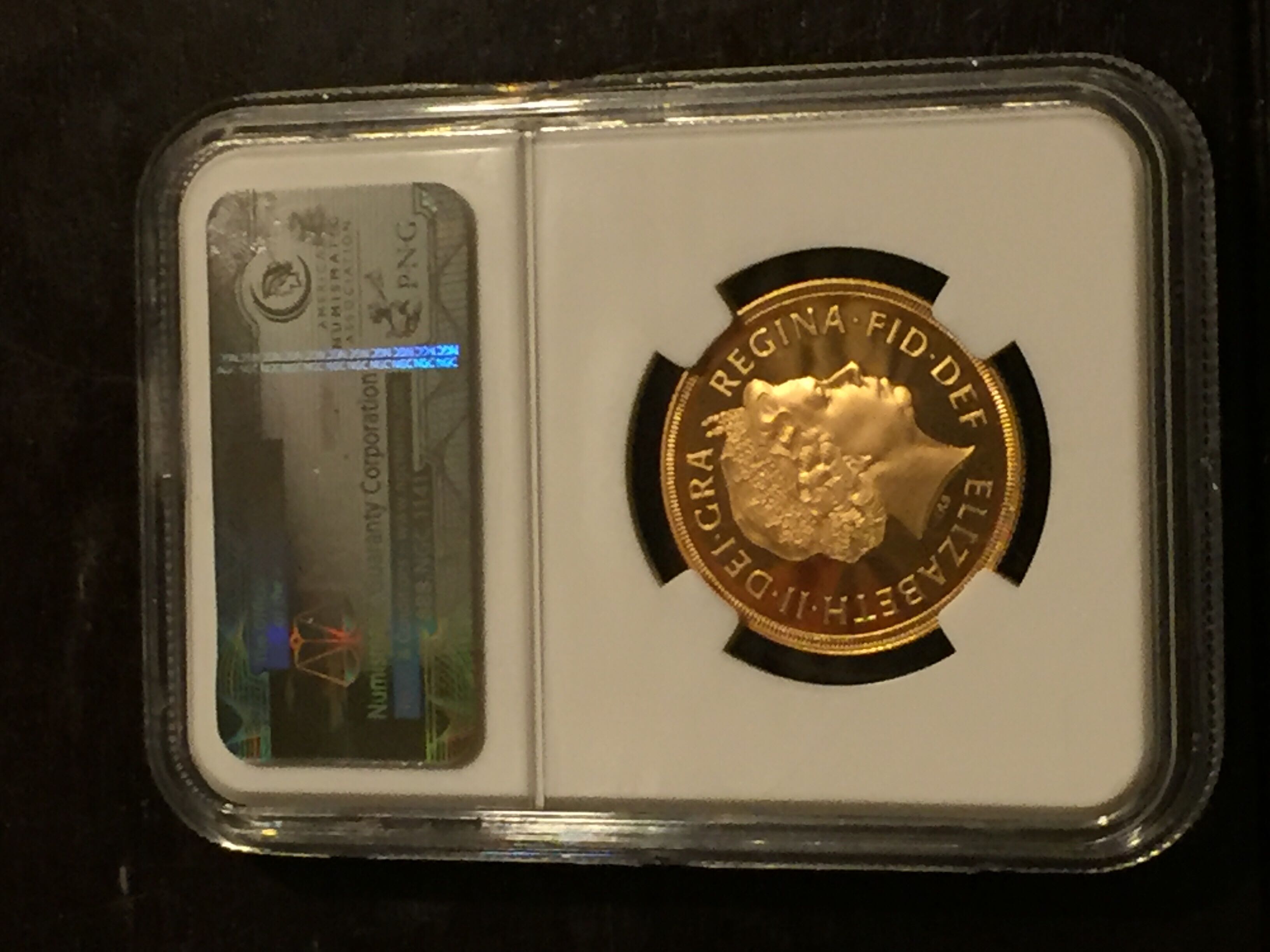 2004 2 Sovereign  coin collectible - Main Image 2