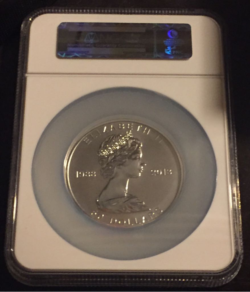 2013 Maple Leaf/25th Anniversary Of Maple Leaf  coin collectible - Main Image 2