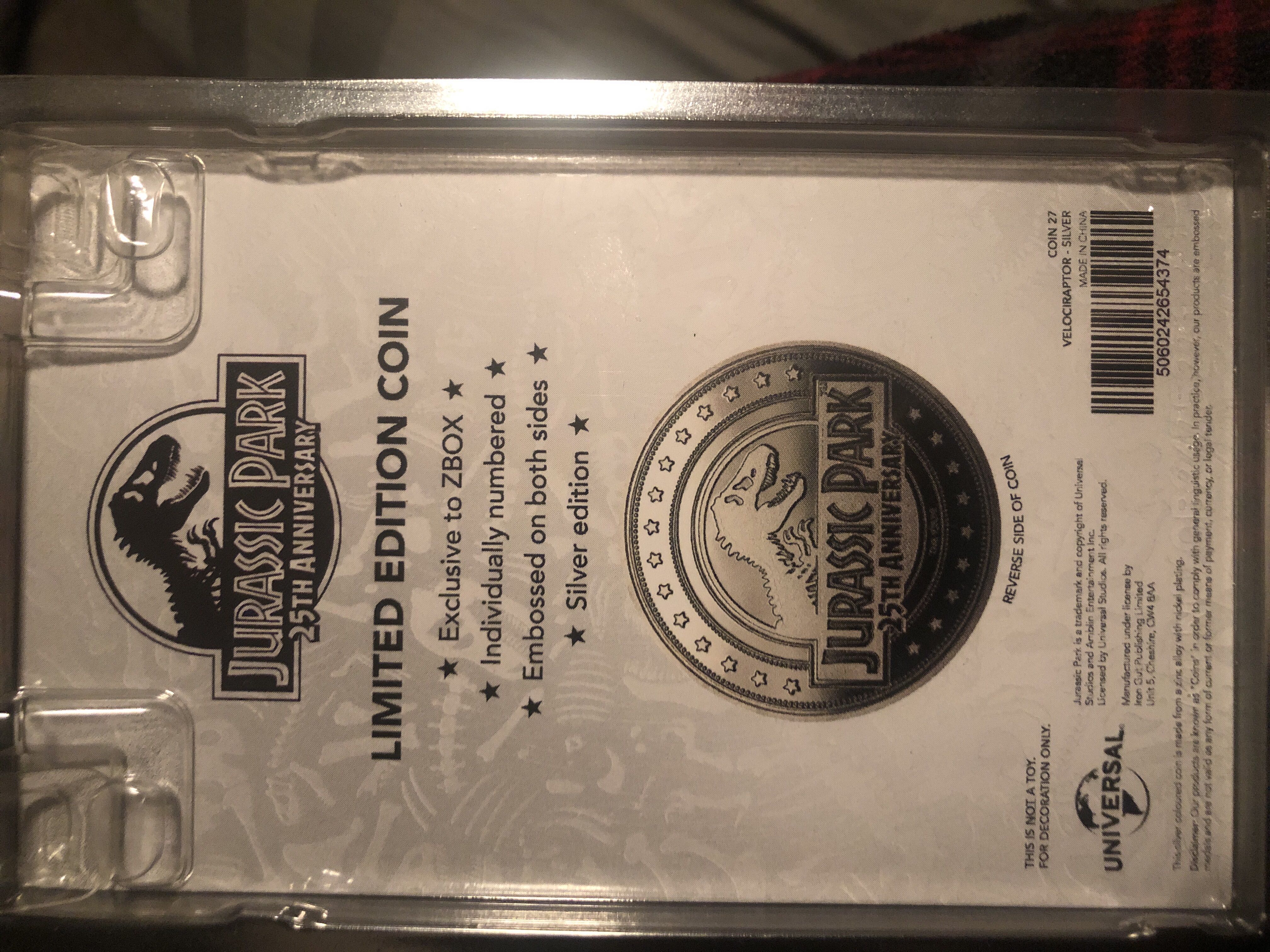 Jurassic Park 25th Anniversary Limited Edition Silver Raptor Coin  coin collectible [Barcode 5060242654374] - Main Image 2