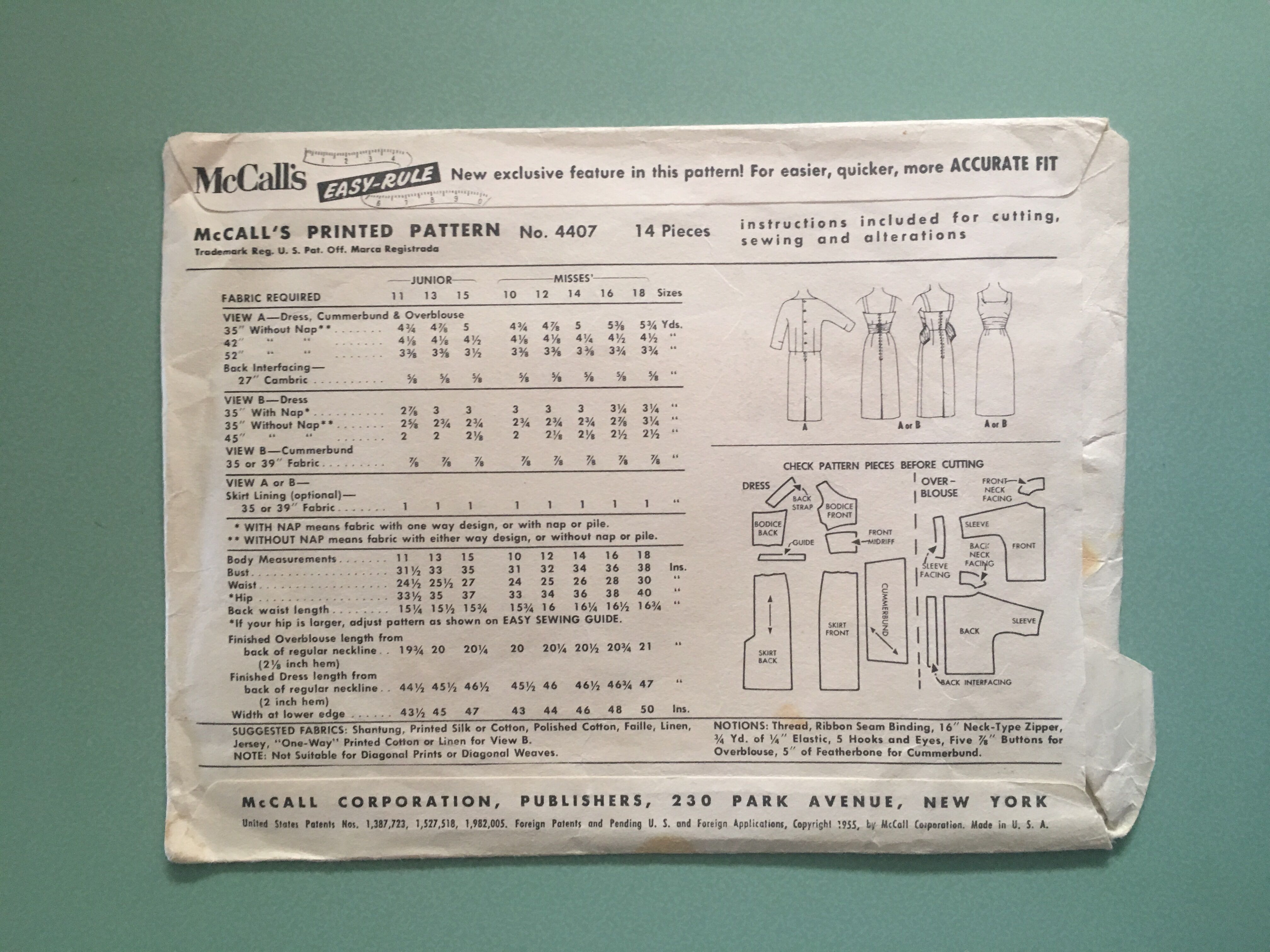 Women’s Dress  coin collectible - Main Image 2