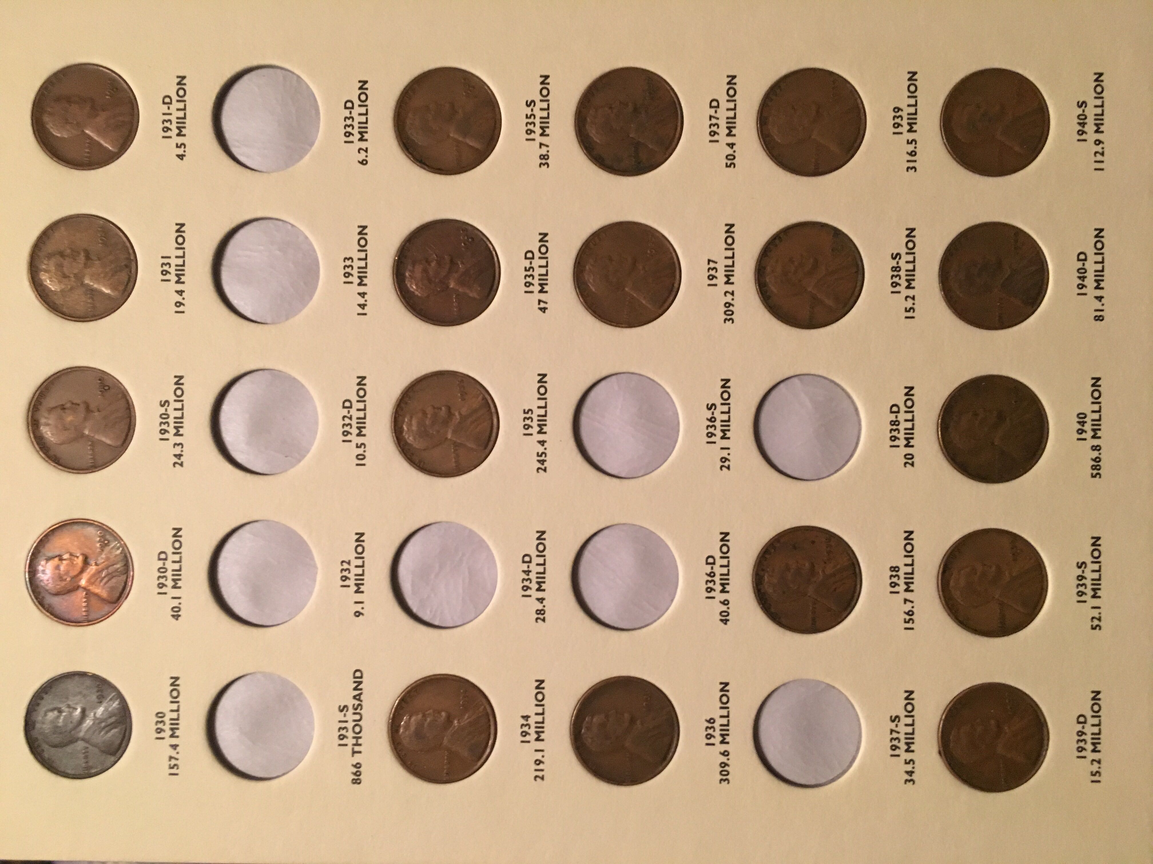 Lincoln Cents Volume Two 1930-1958  coin collectible [Barcode 9781930848047] - Main Image 2