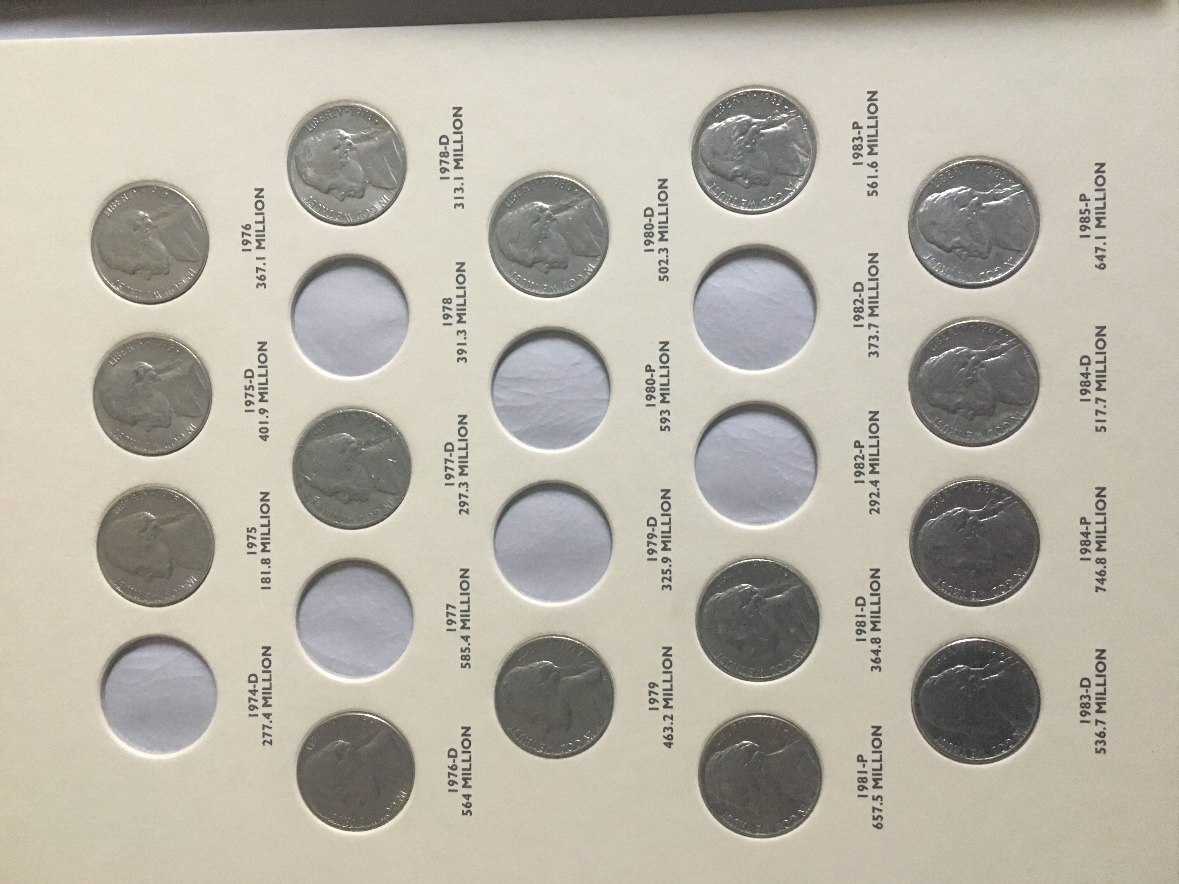 Jefferson Nickels Volume 2 1962-1996  coin collectible [Barcode 9781930848085] - Main Image 3