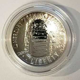 2019 Apollo 11 50th Anniversary: P S$1 - Uncirculated  coin collectible [Barcode 704786030854] - Main Image 2