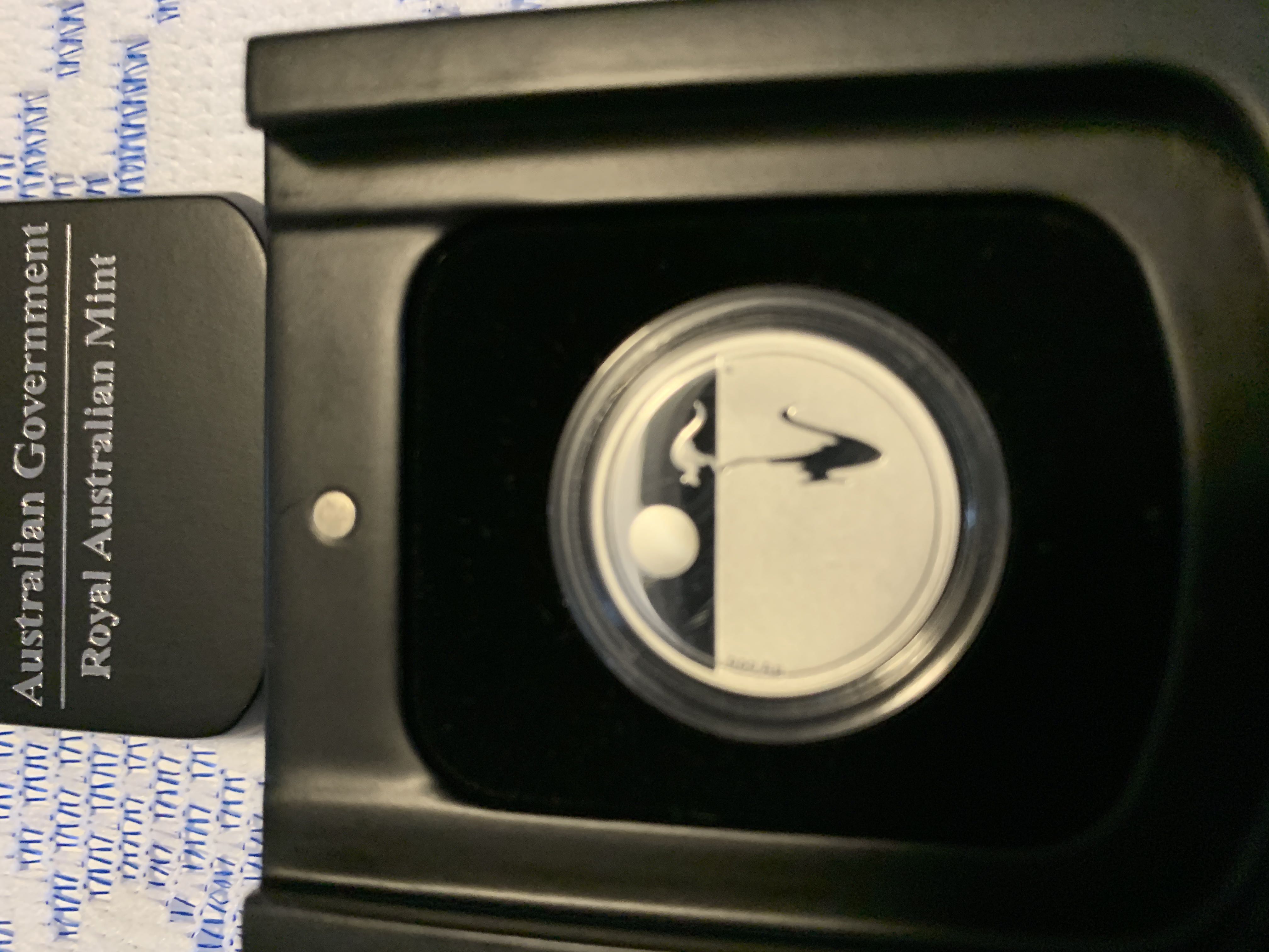 Kangaroo At Sunset 2011  coin collectible [Barcode 9314682100394] - Main Image 1