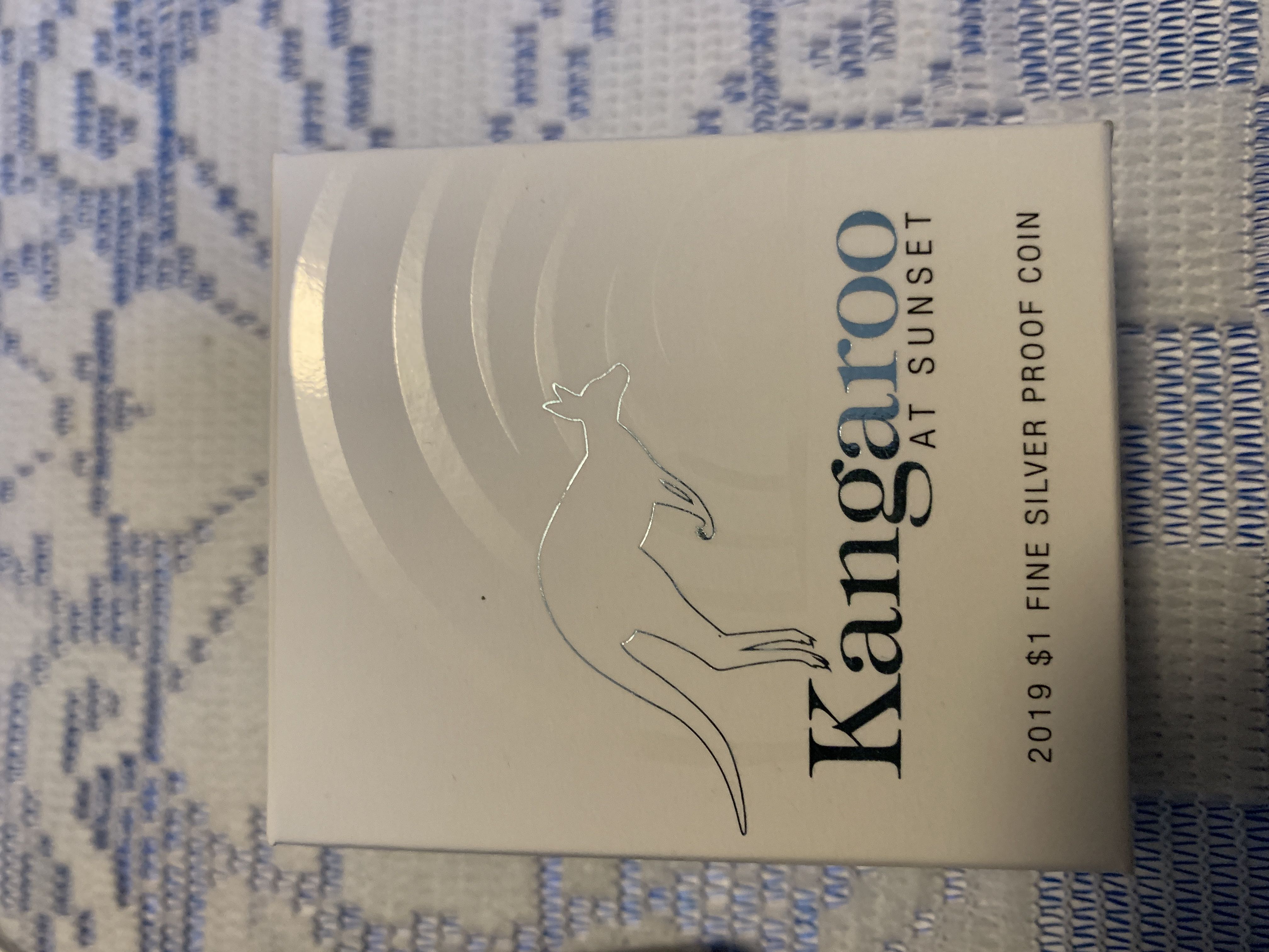 Kangaroo At Sunset 2019  coin collectible [Barcode 9314688101357] - Main Image 2