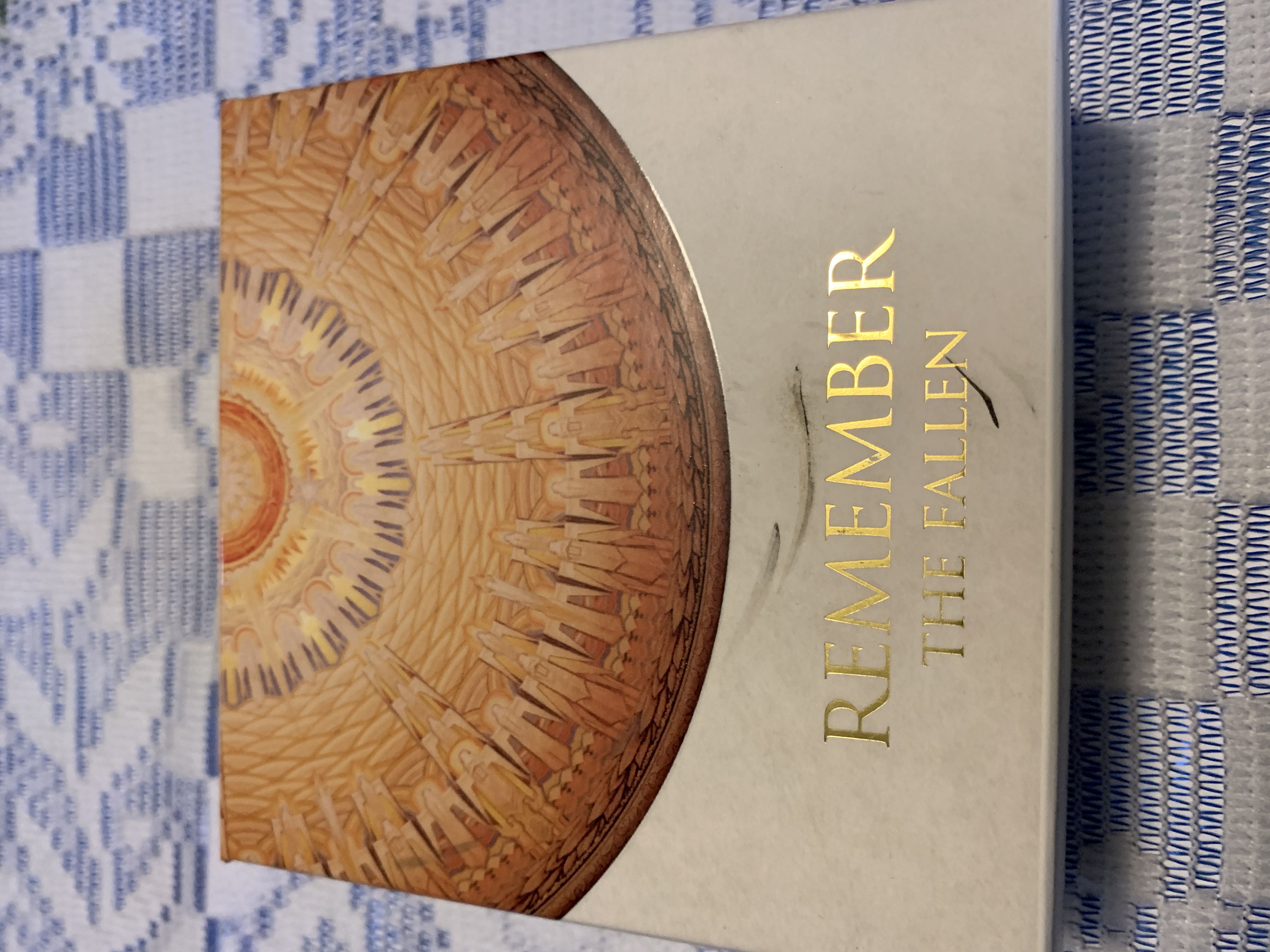 Remember The Fallen   coin collectible [Barcode 9314682105030] - Main Image 2