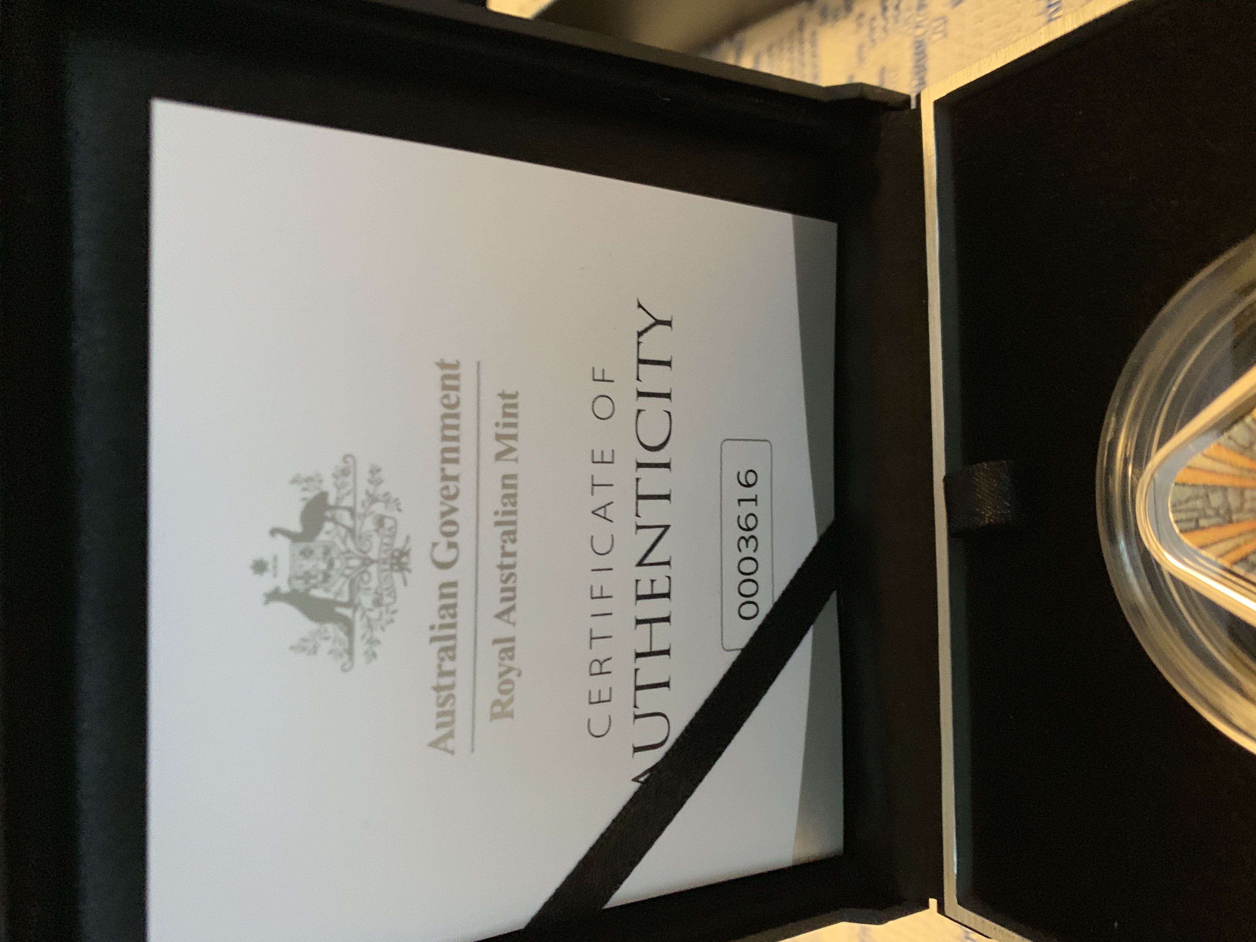 Land Sea Air  coin collectible [Barcode 9314688100008] - Main Image 3