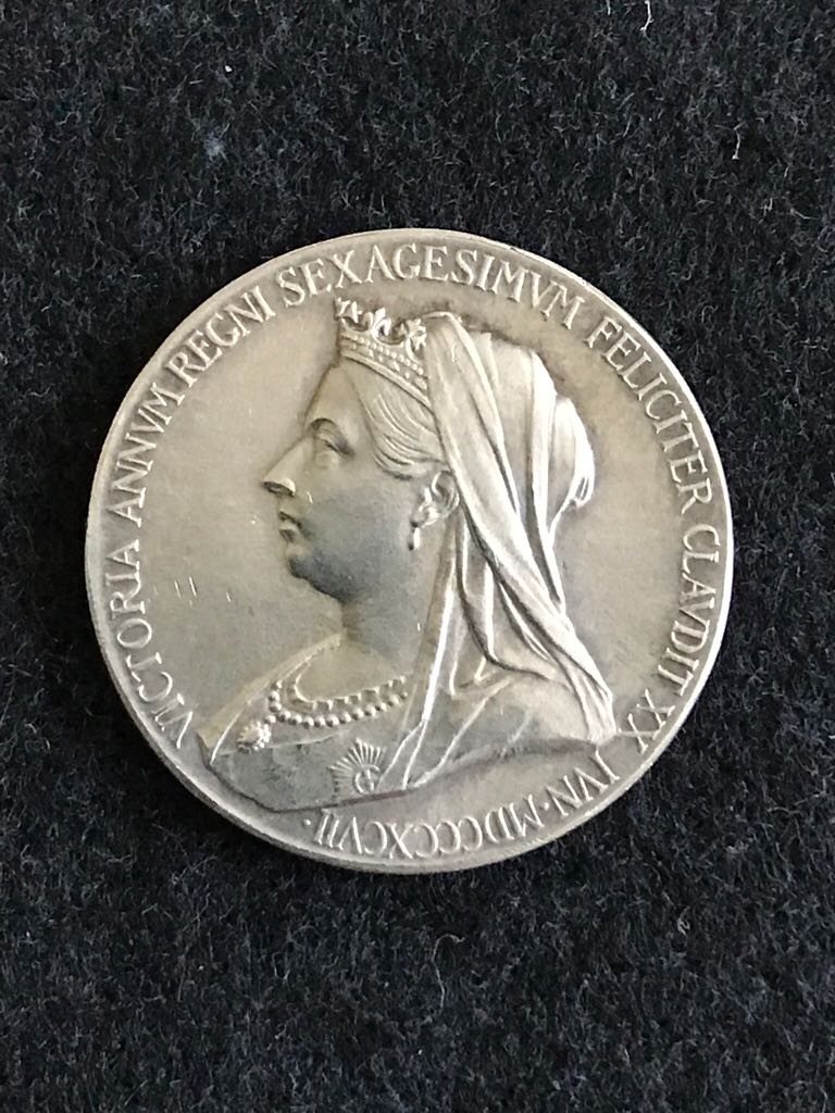 Queen Victoria Diamond Jubilee Commemorative Medal  coin collectible - Main Image 2