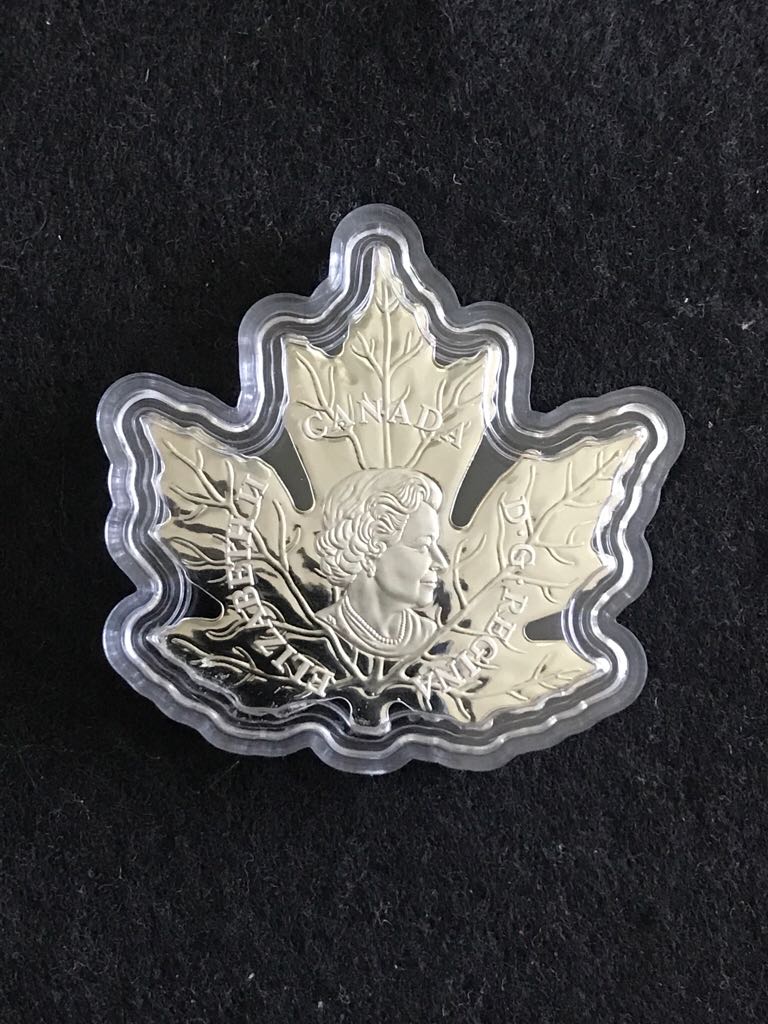 Canadian Maple Leaf Shaped Colourised  coin collectible - Main Image 2