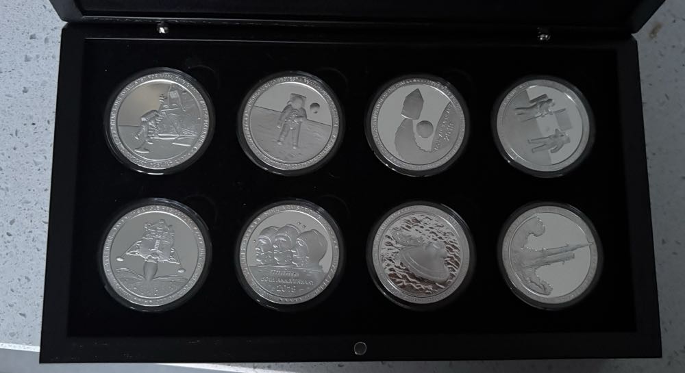 Apollo 11 50th Anniversay - Neil Armstrong Error  coin collectible - Main Image 3