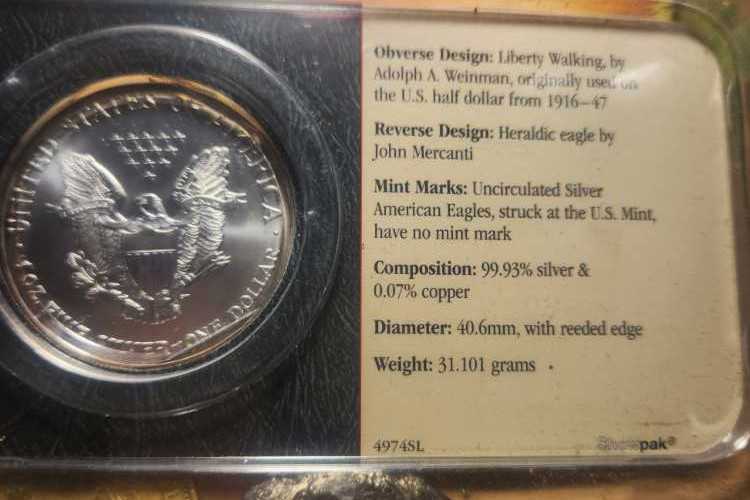 2000 1 oz Silver American Eagle BU  coin collectible - Main Image 3