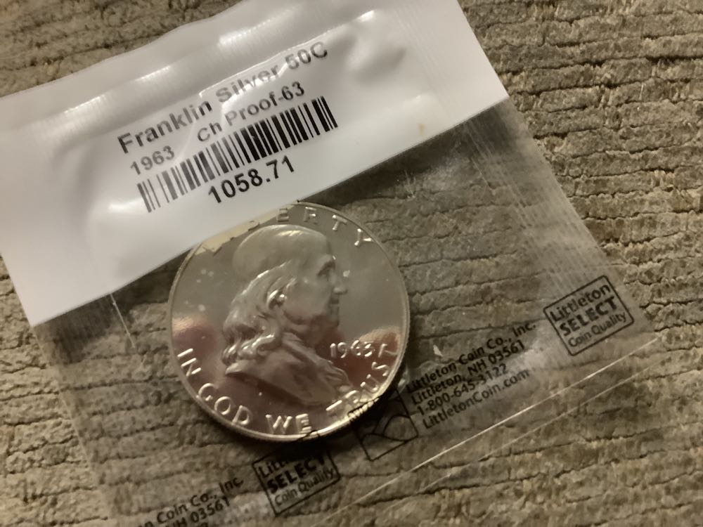 2015 Niue $2 Disney Princess: Aurora - 1 oz Fine Silver Coin