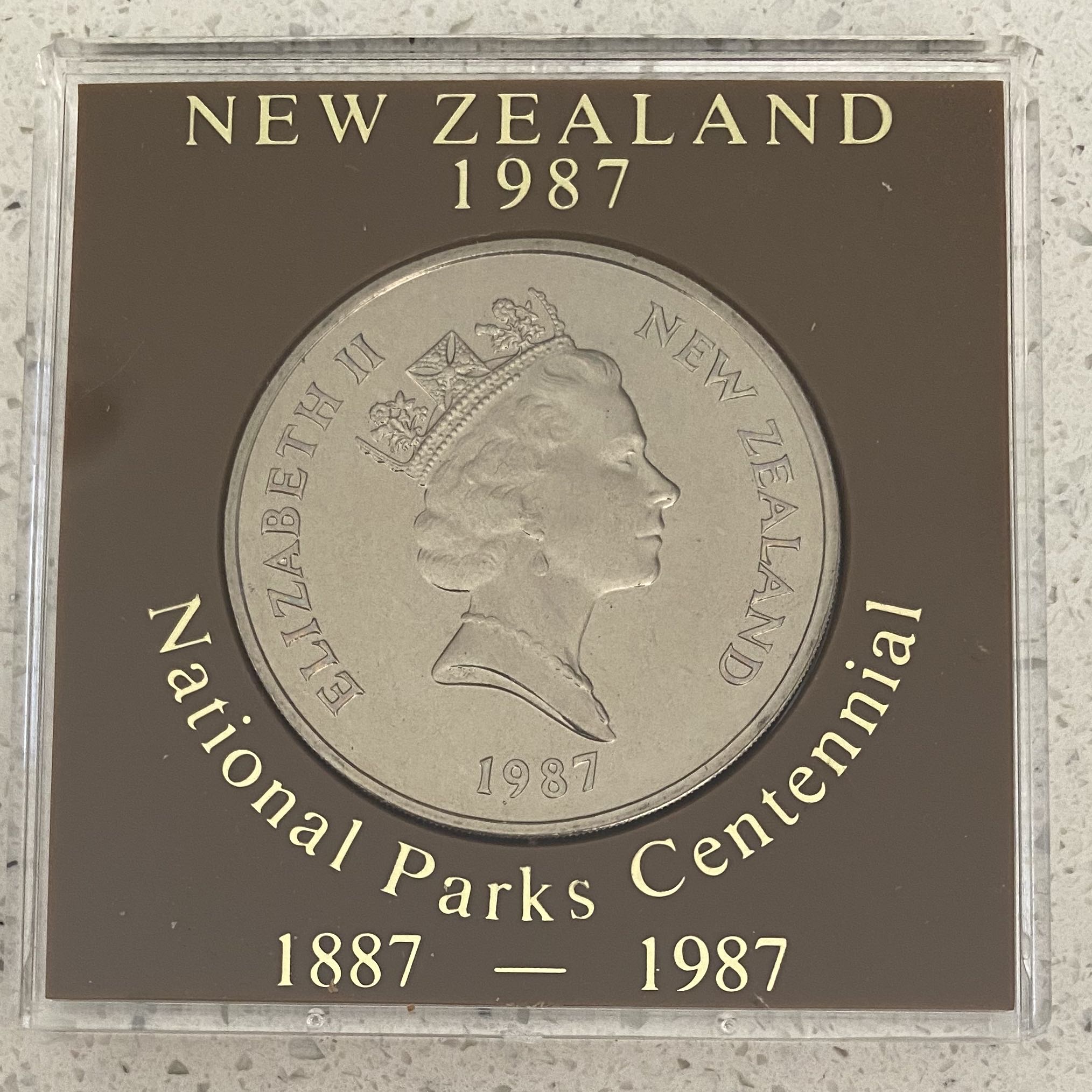 New Zealand One Dollar Coin  coin collectible - Main Image 2