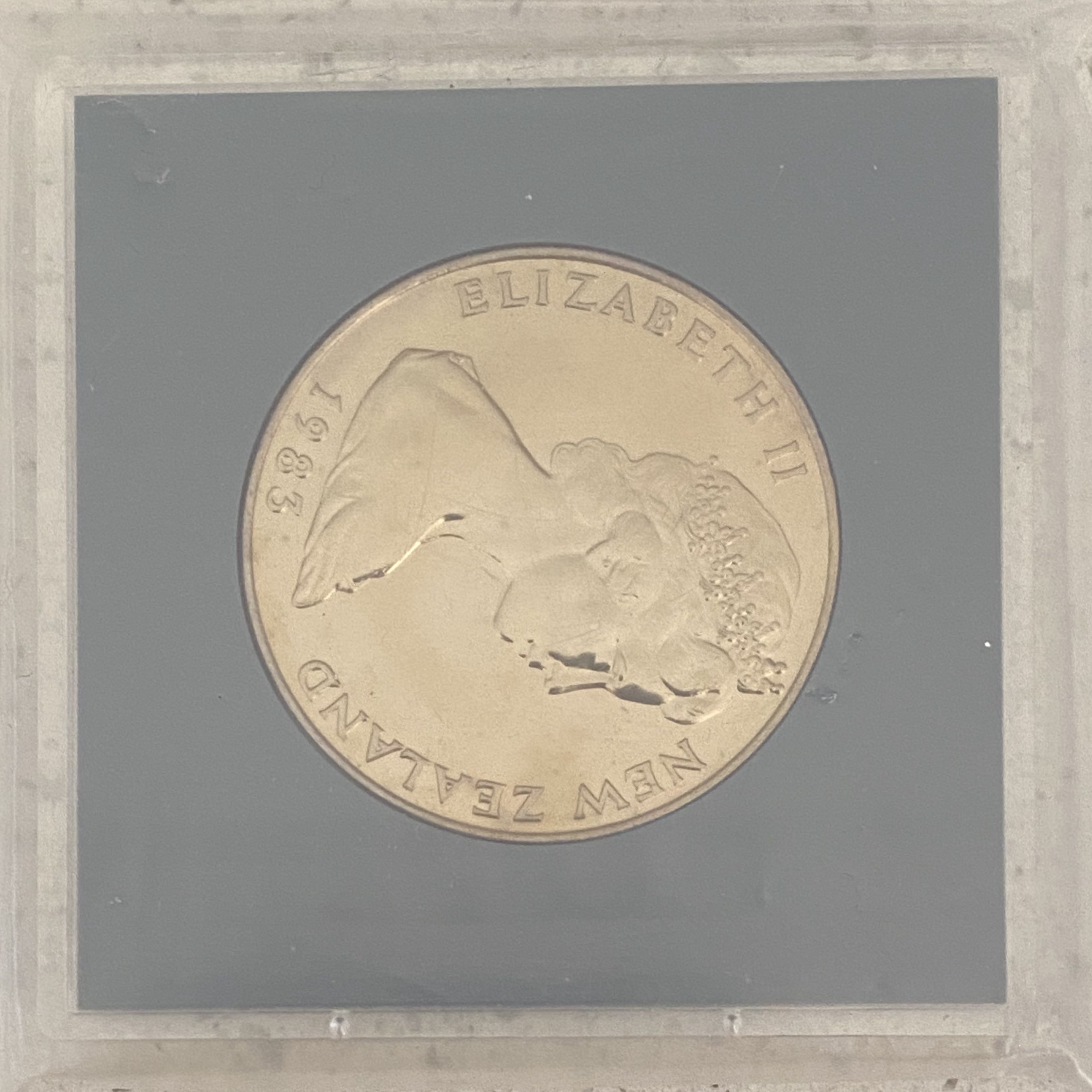 New Zealand One Dollar Coin  coin collectible - Main Image 2