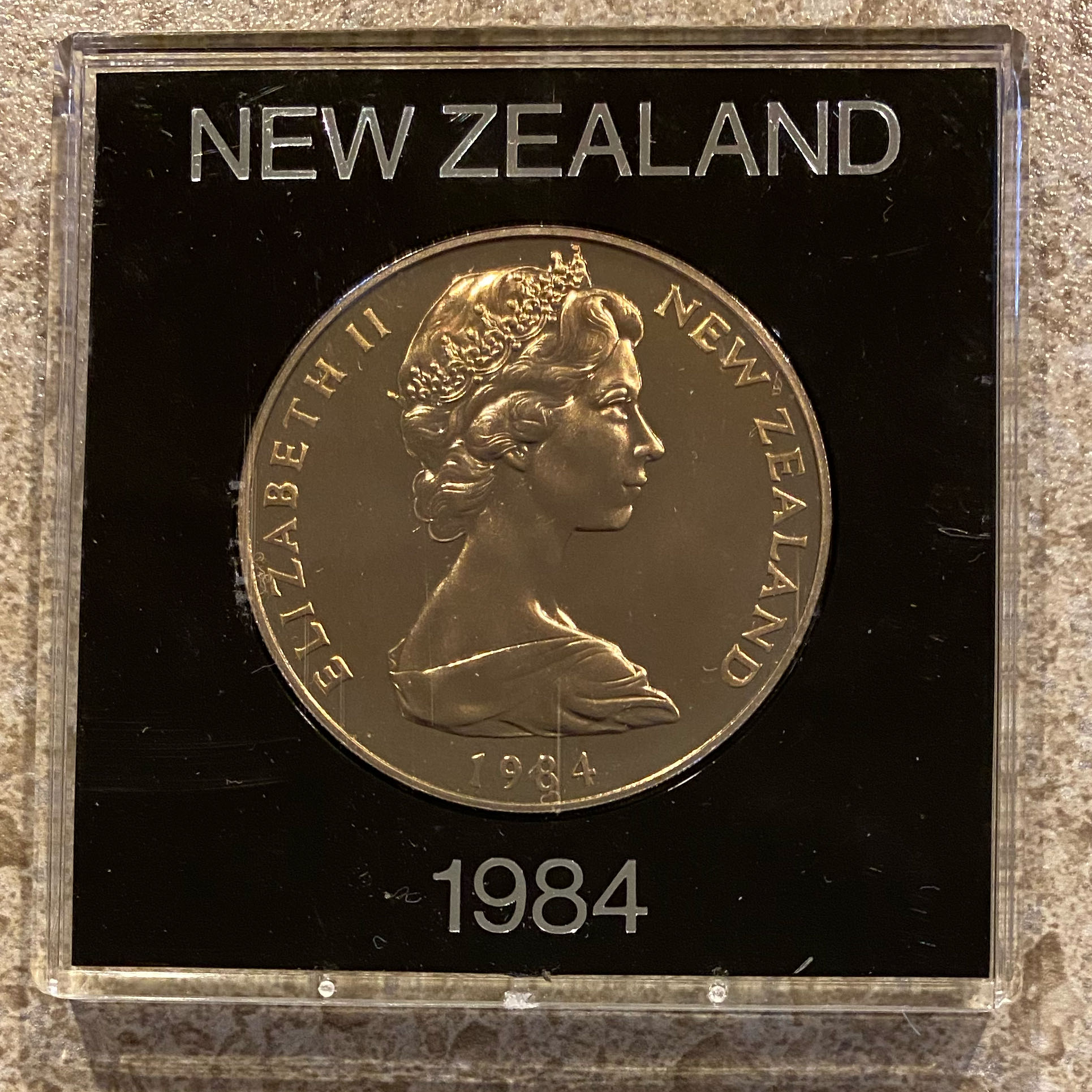 New Zealand One Dollar Coin  coin collectible - Main Image 2