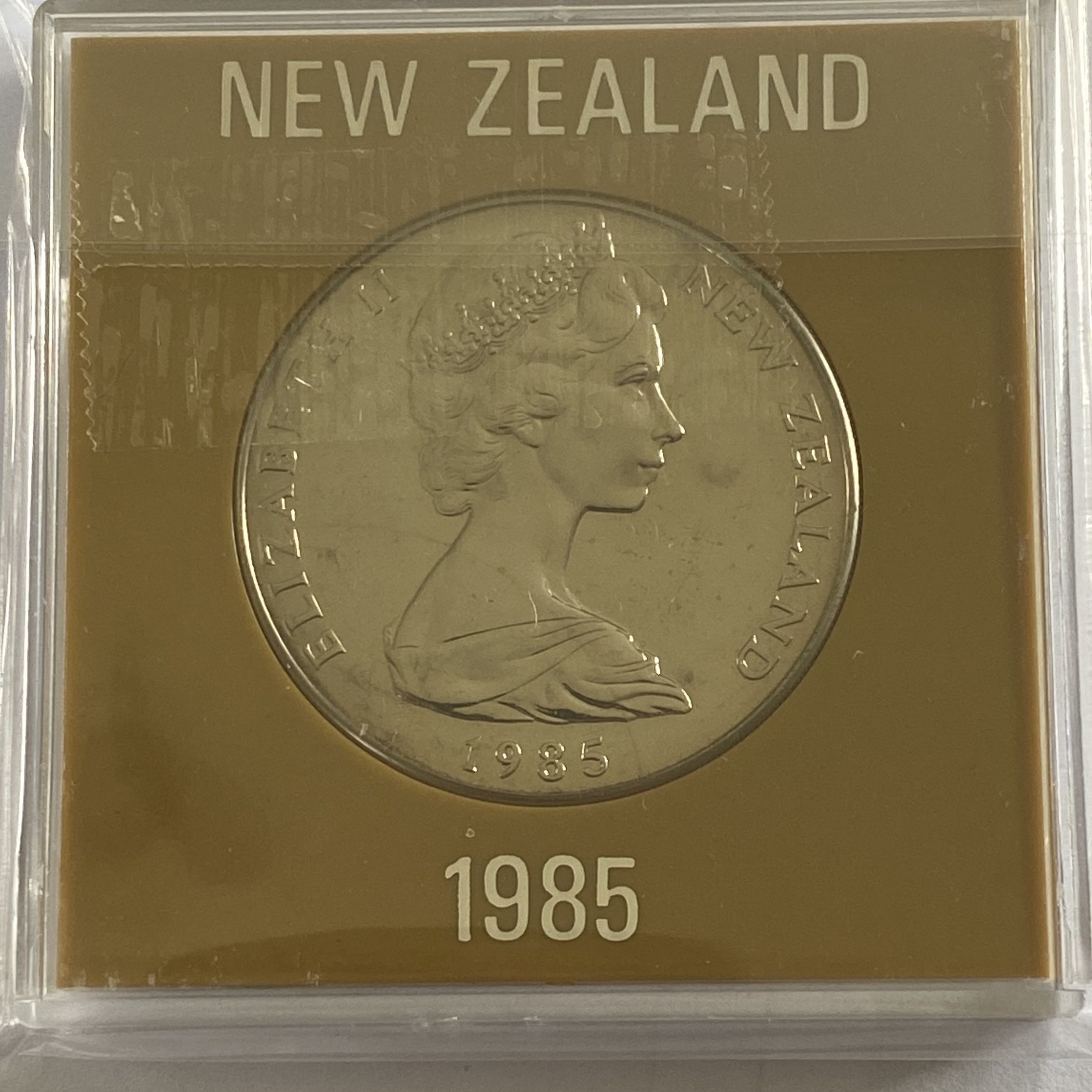New Zealand One Dollar Coin  coin collectible - Main Image 2