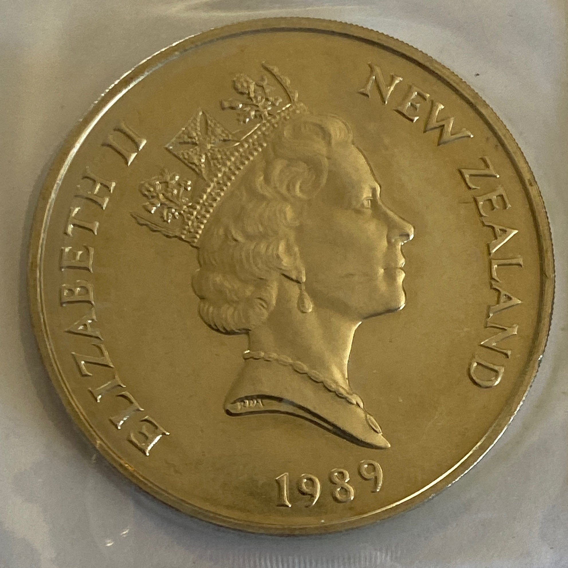 New Zealand One Dollar Coin  coin collectible - Main Image 2