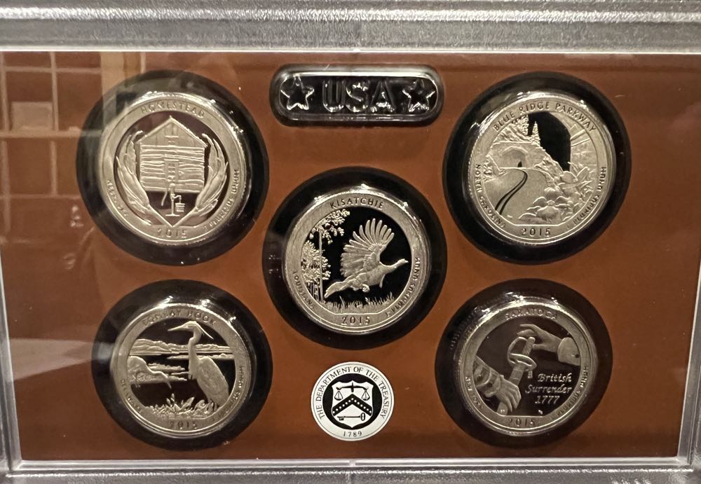 2015 United States Mint Proof Set 2015  coin collectible [Barcode 704785690875] - Main Image 3