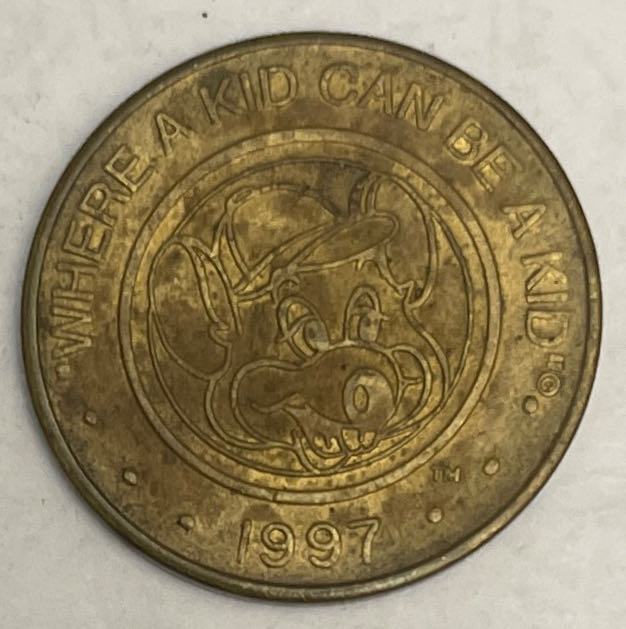 Chuck E. Cheese Token 1997  coin collectible - Main Image 2