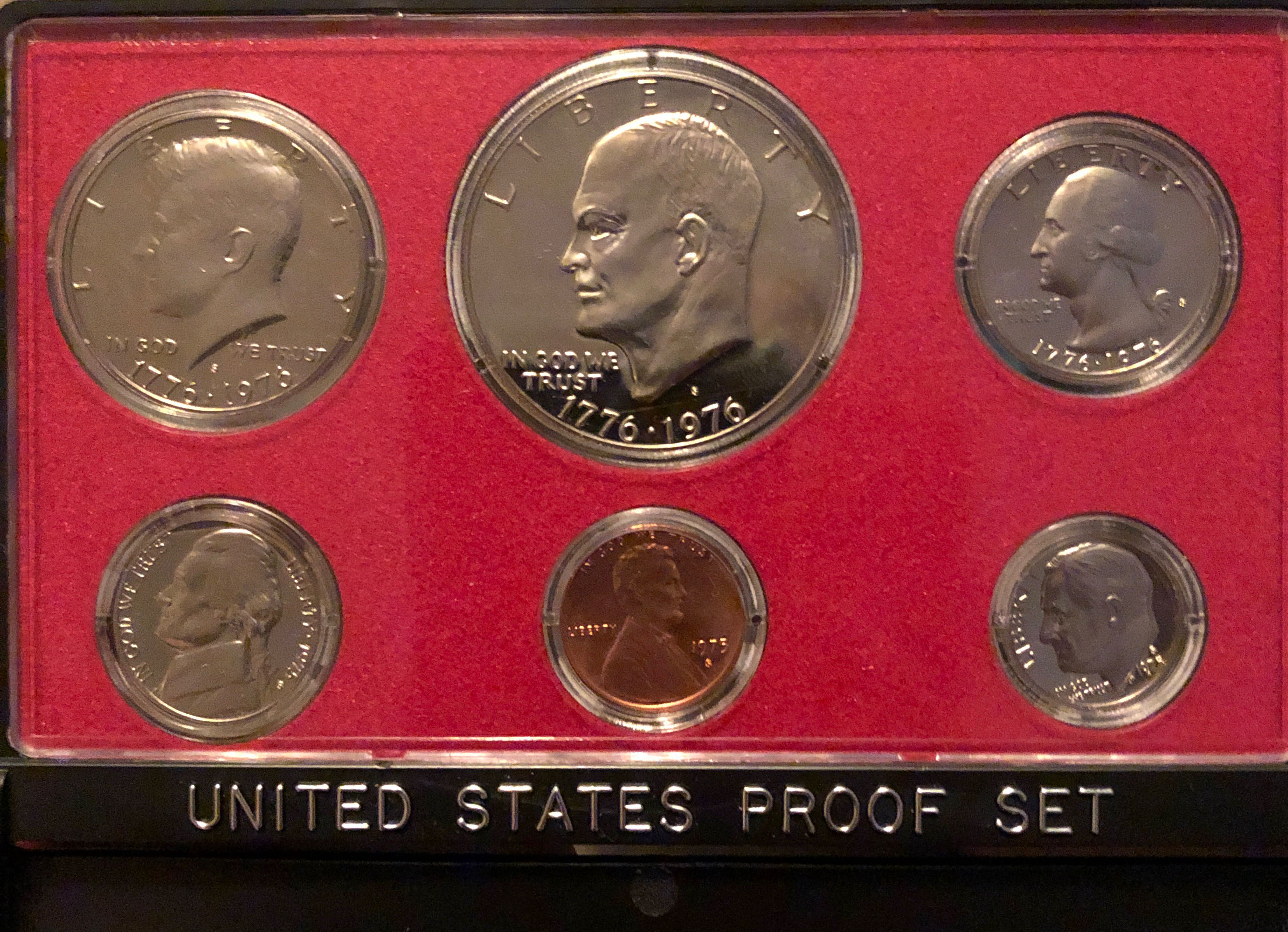1975 Proof Set  coin collectible - Main Image 2