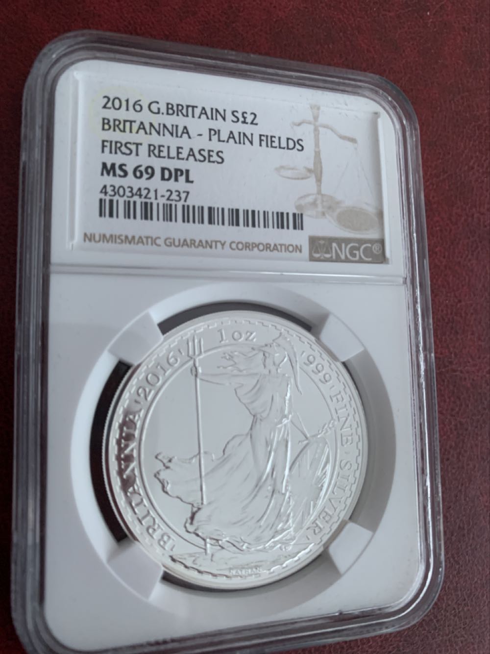 Britannia 2016 MS69  coin collectible [Barcode 67504169004303421237] - Main Image 2