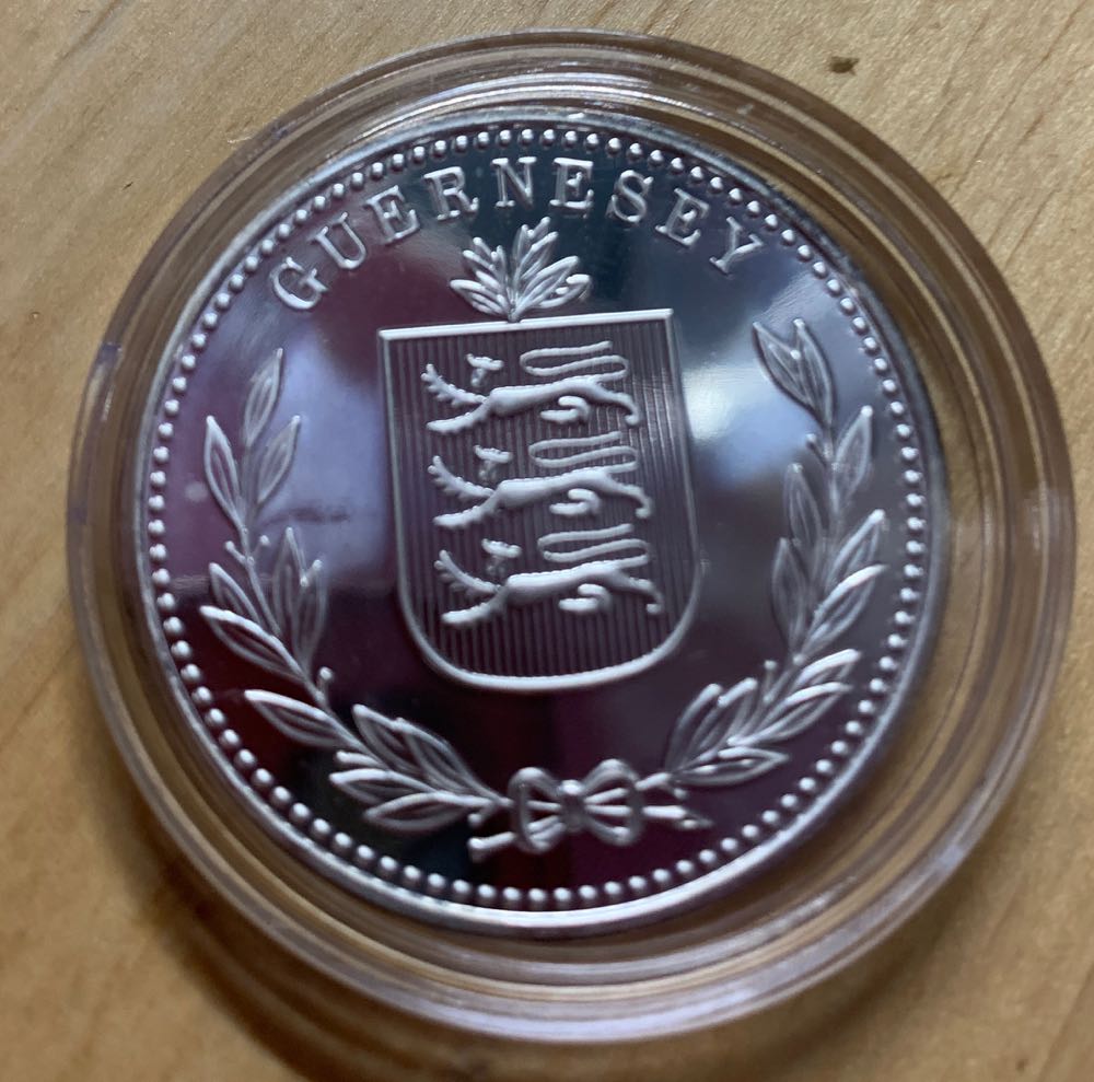 8 Doubles  coin collectible - Main Image 2