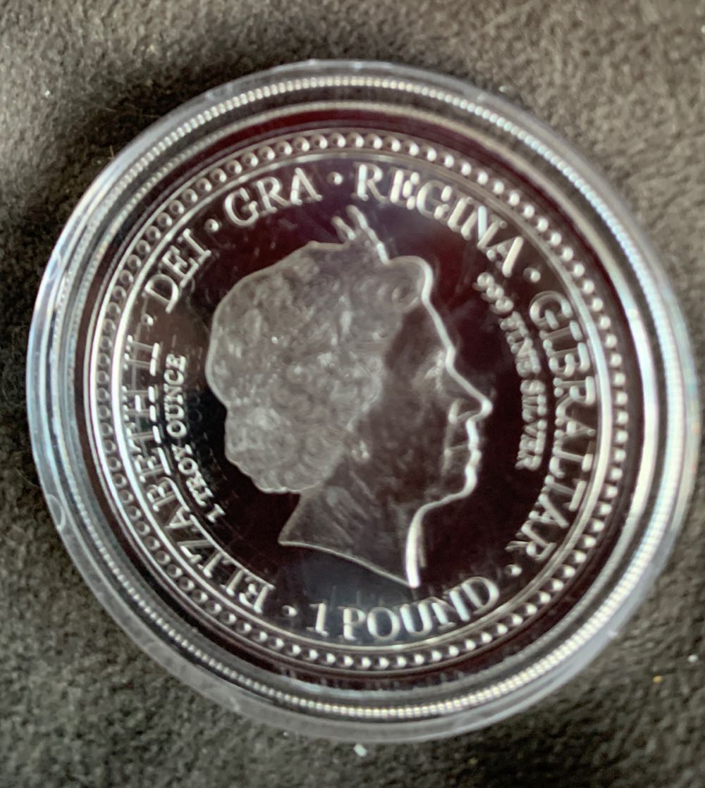 Royal Coat Of Arms Three Lions  coin collectible - Main Image 2