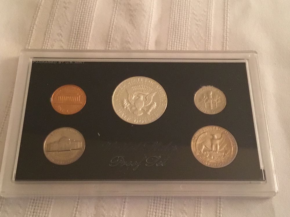 US Mint Proof Set 1968  coin collectible - Main Image 2
