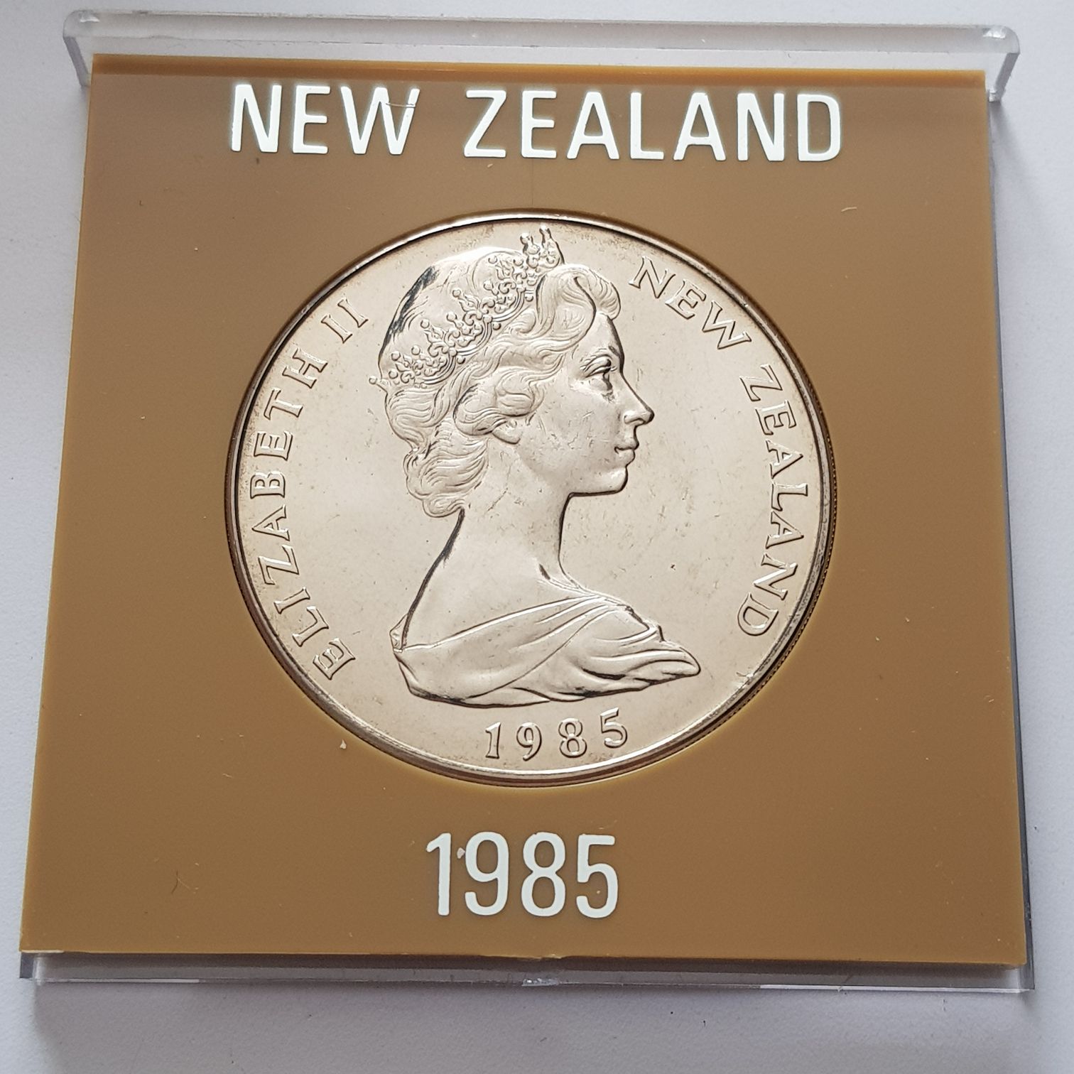 1 Dólar  coin collectible - Main Image 2