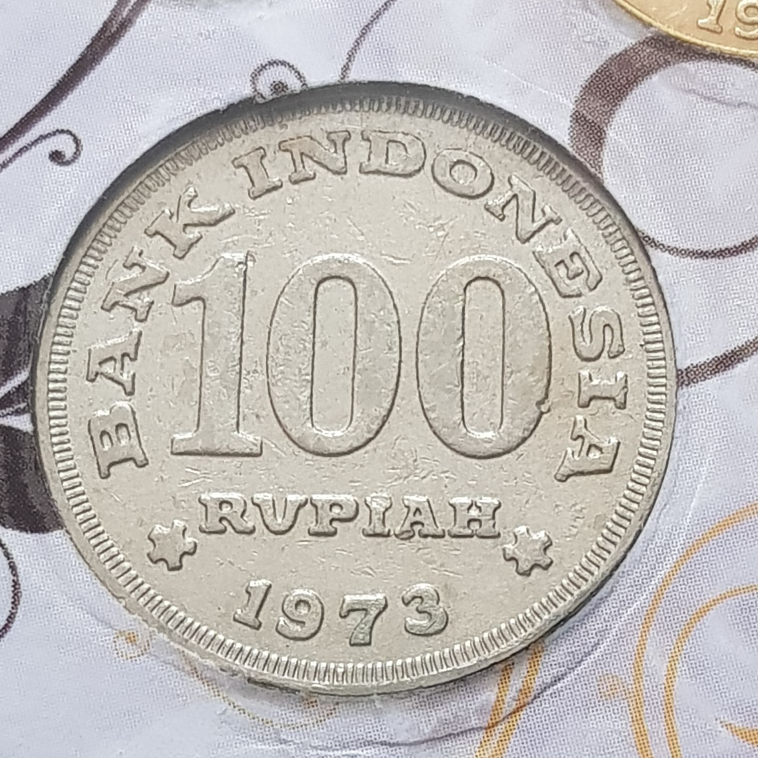 Rp 100  coin collectible - Main Image 2