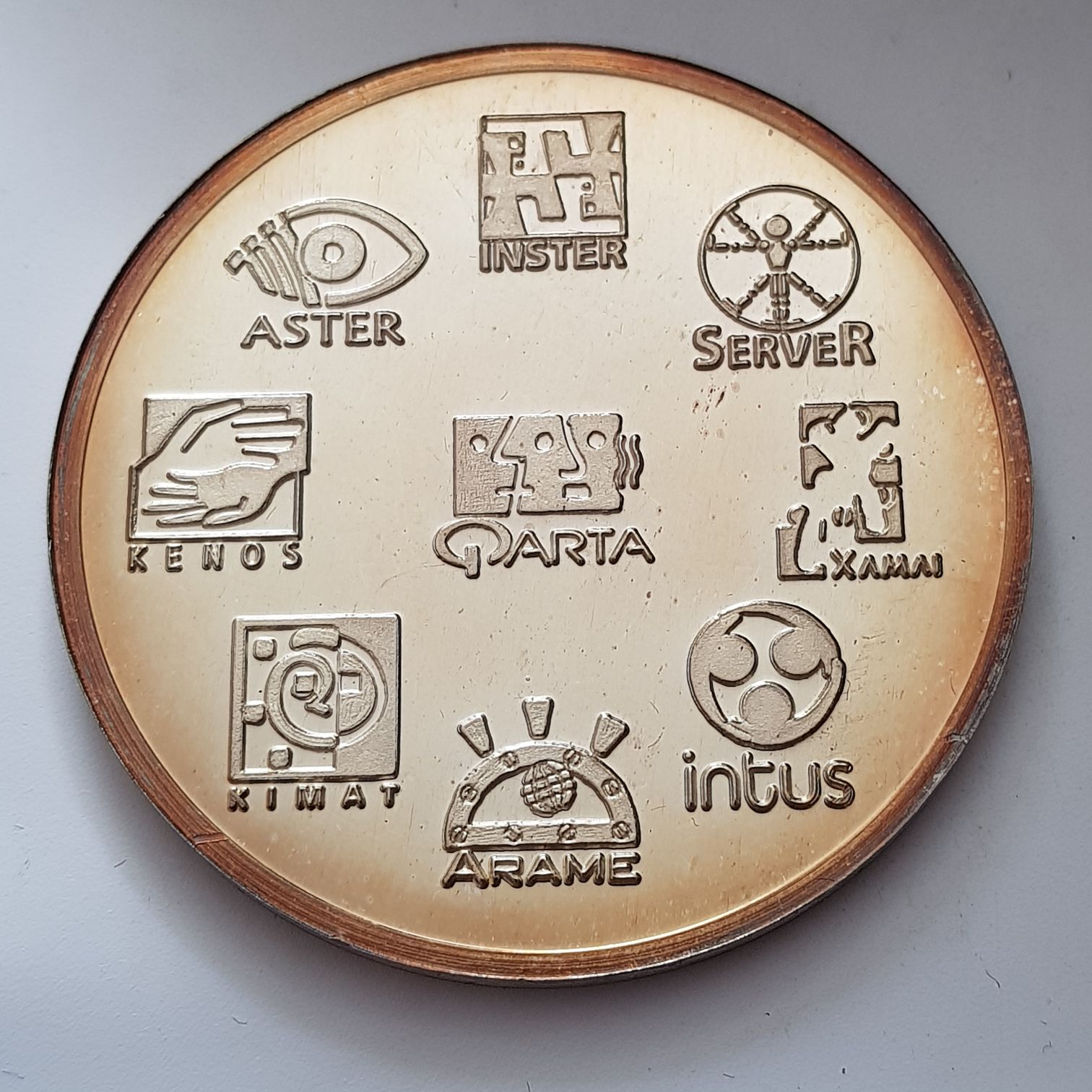 10 Años Scanda  coin collectible - Main Image 2