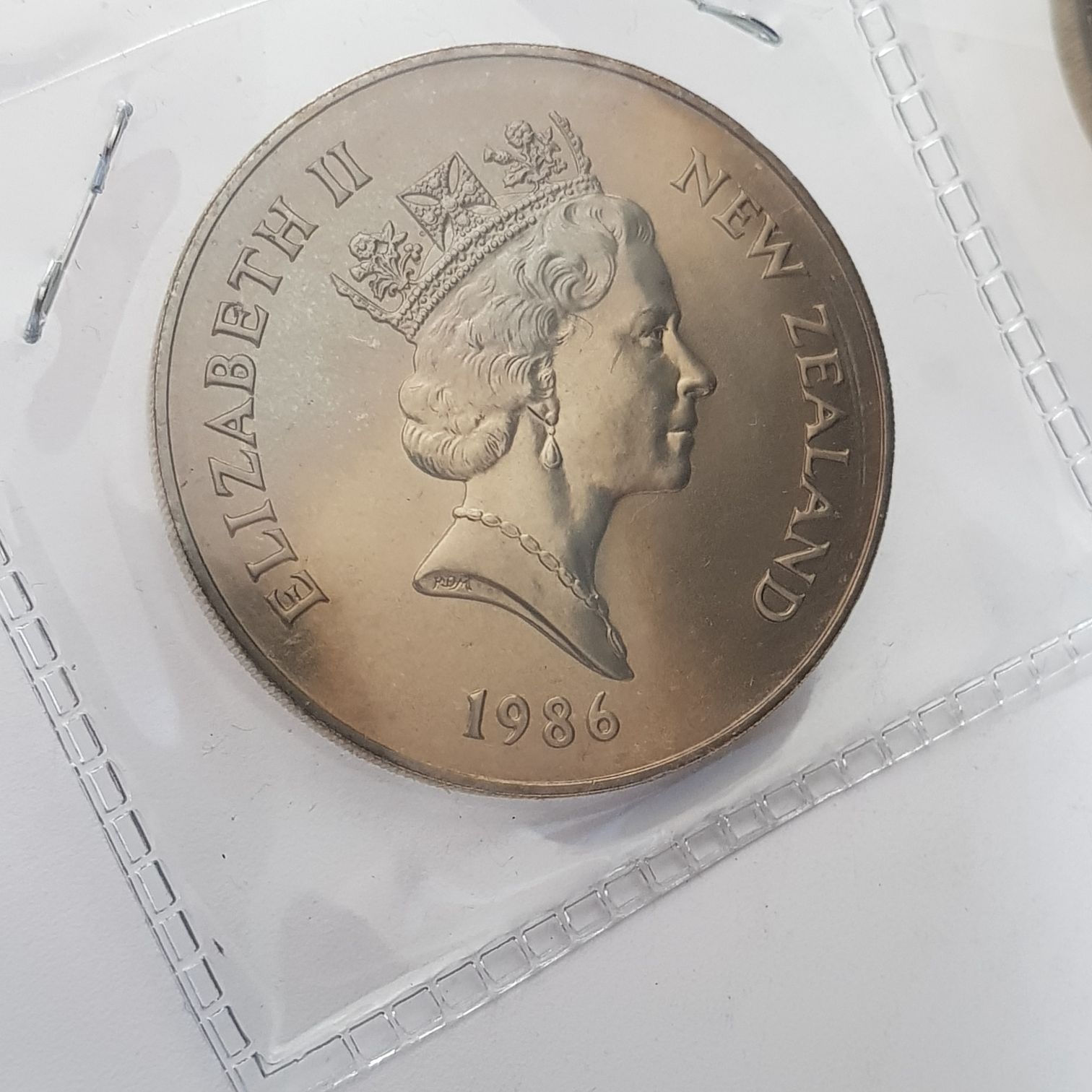 1 Dólar  coin collectible - Main Image 2