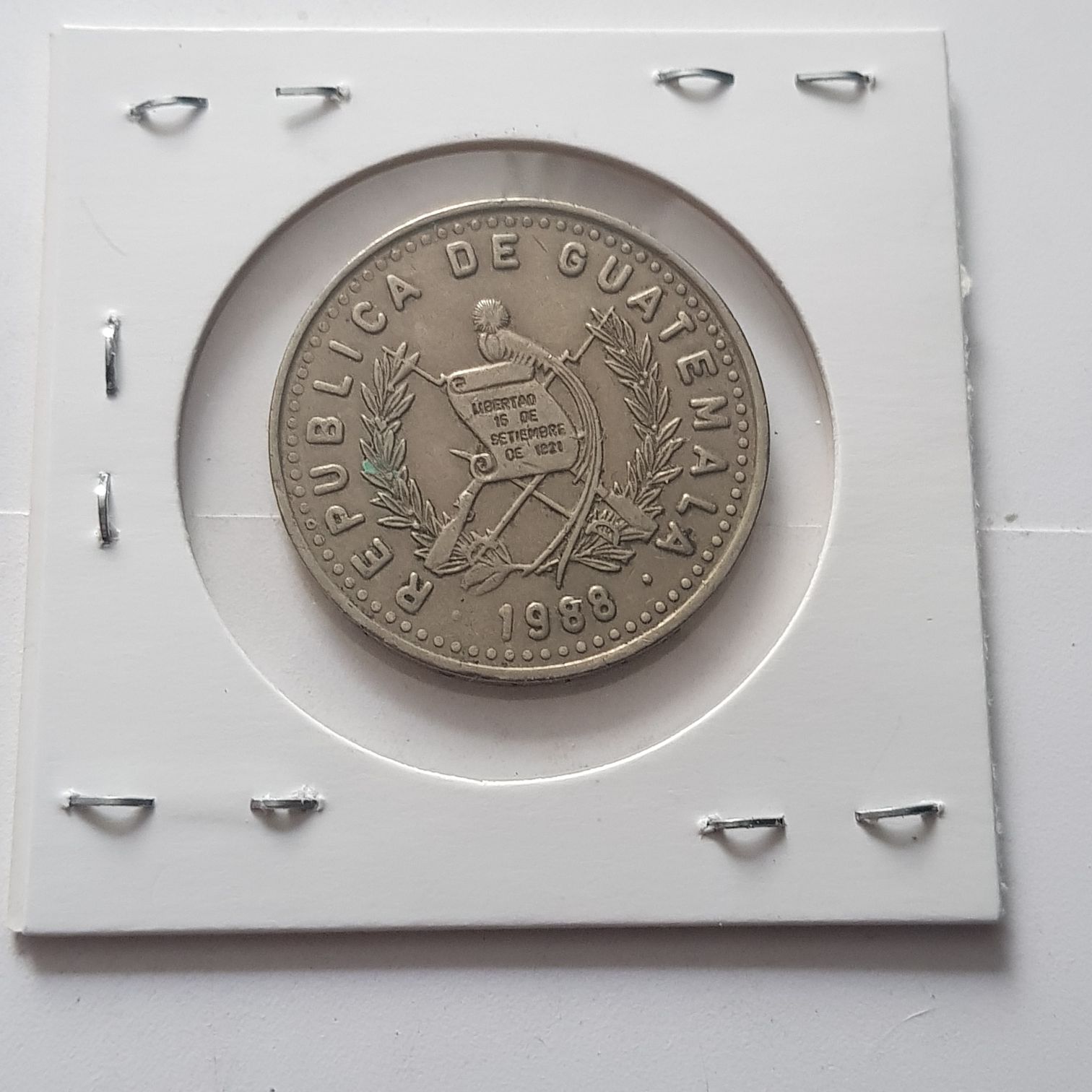 .25 Centavos  coin collectible - Main Image 2