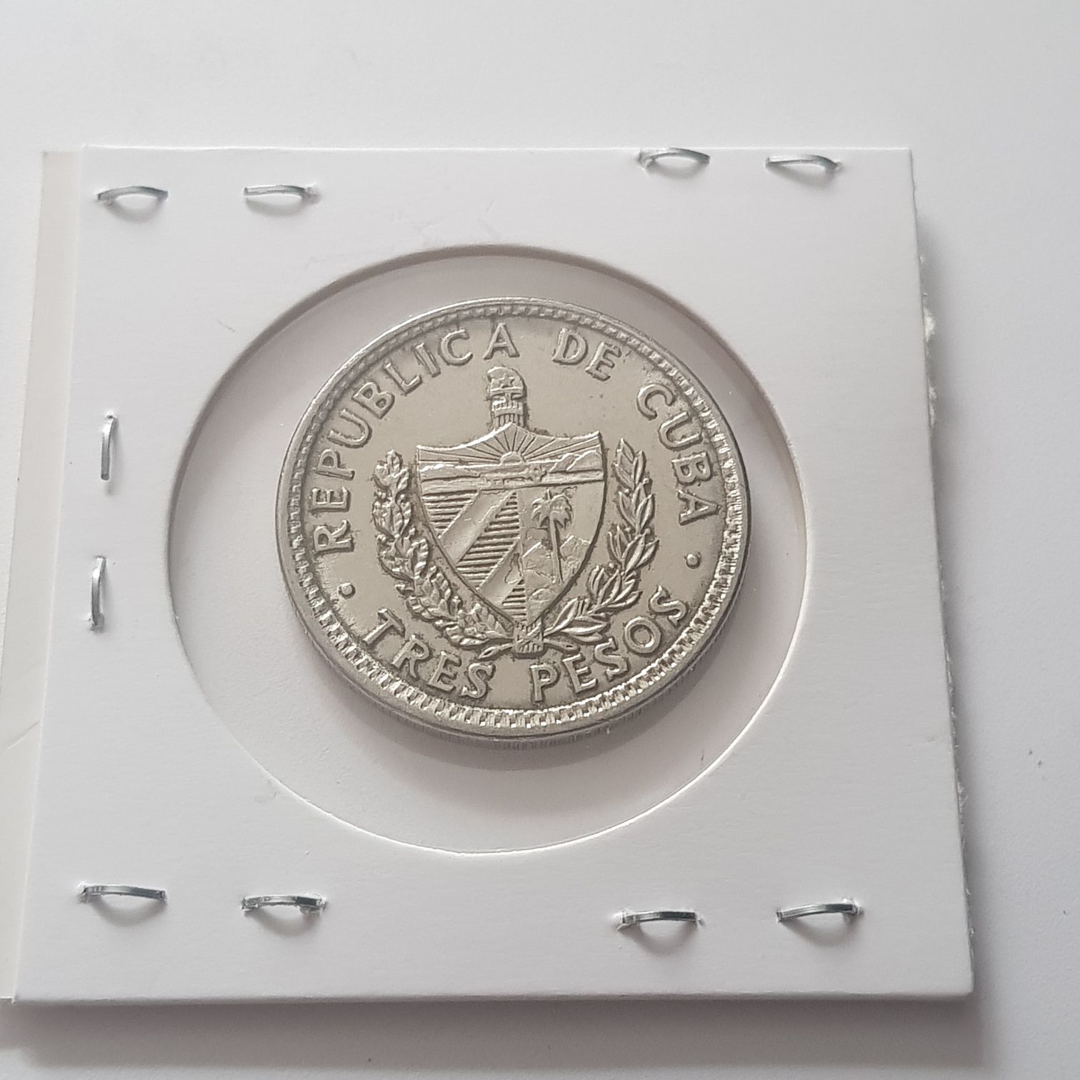 3 Pesos  coin collectible - Main Image 2