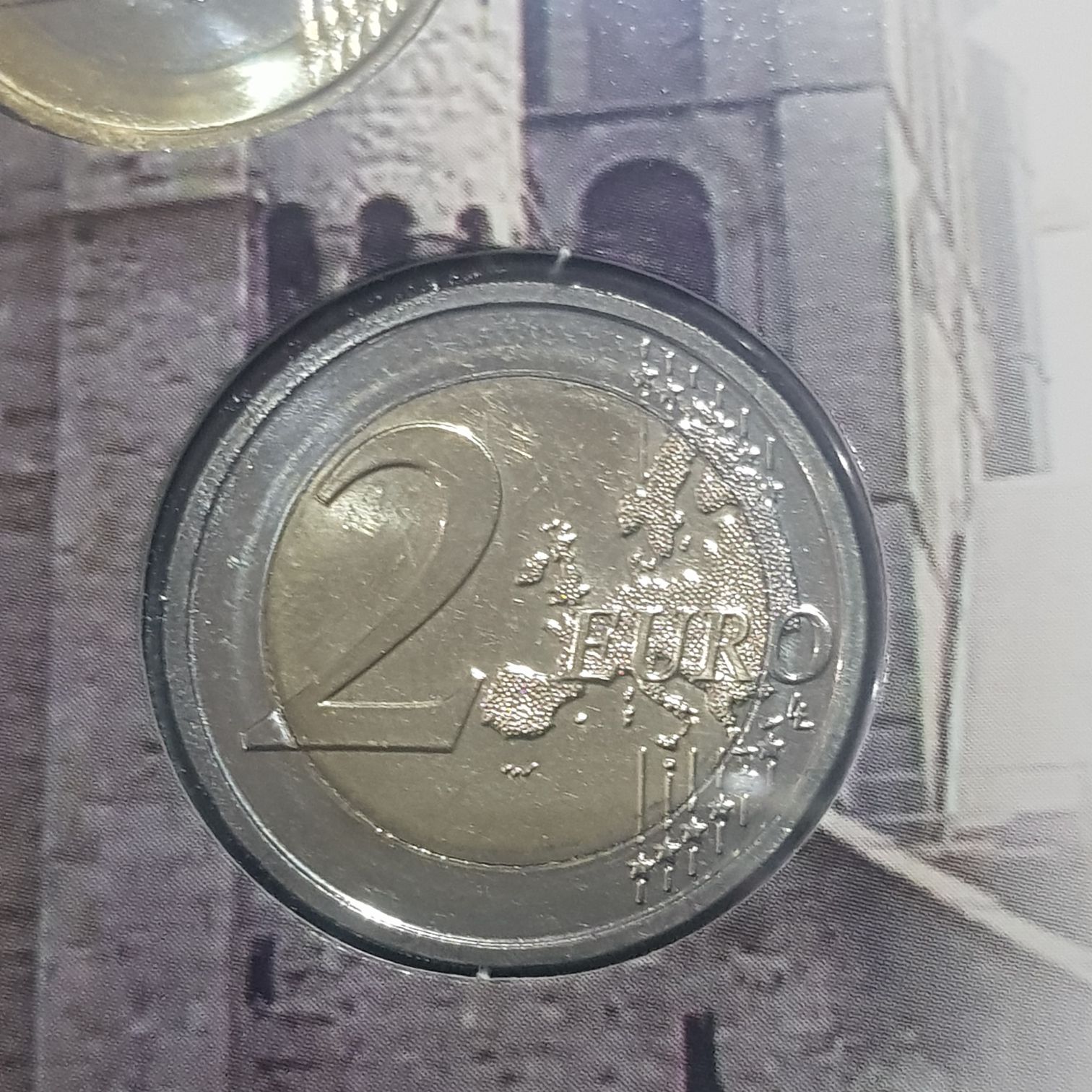 2 Euros