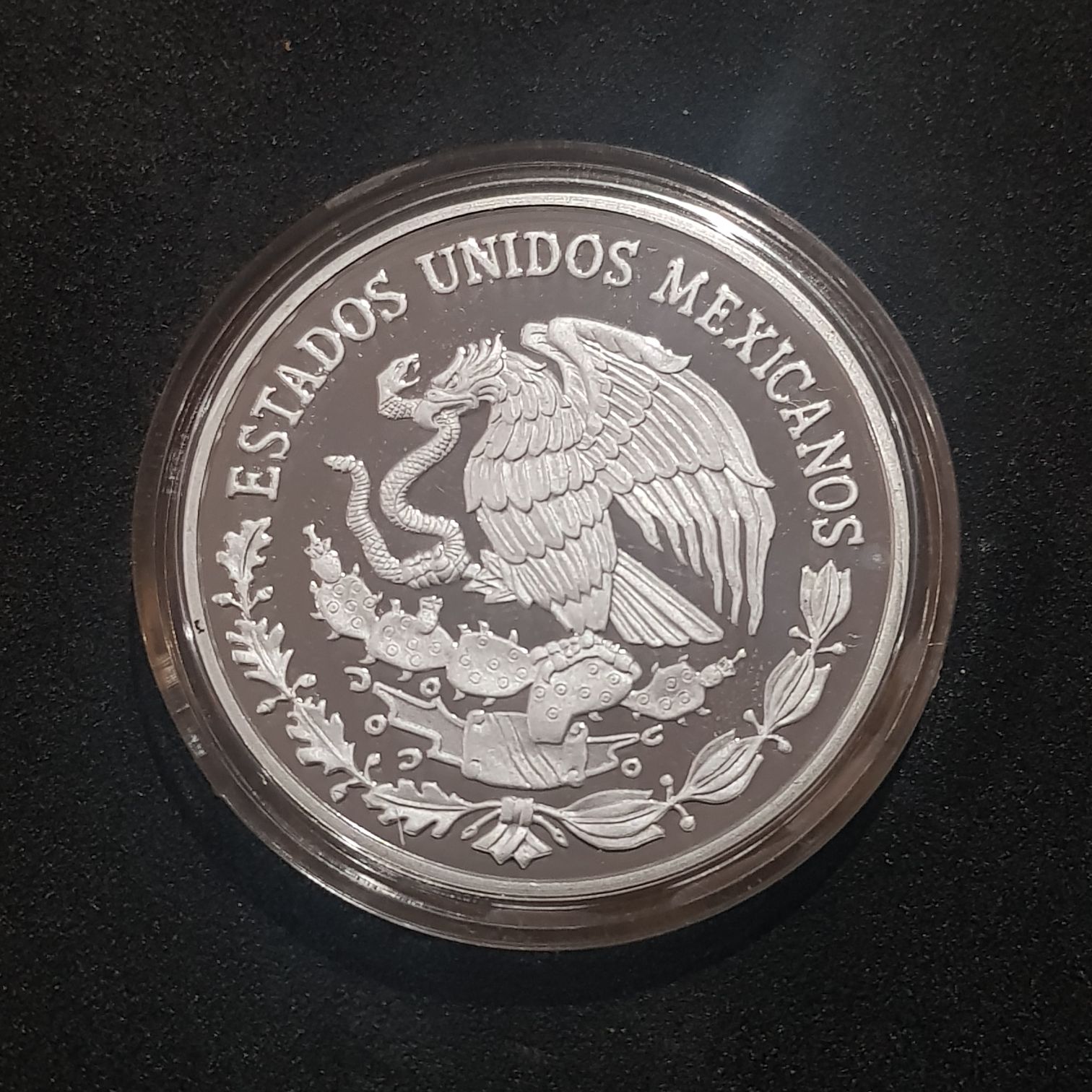 10 Pesos ( Centenario De La Revolución)  coin collectible - Main Image 2