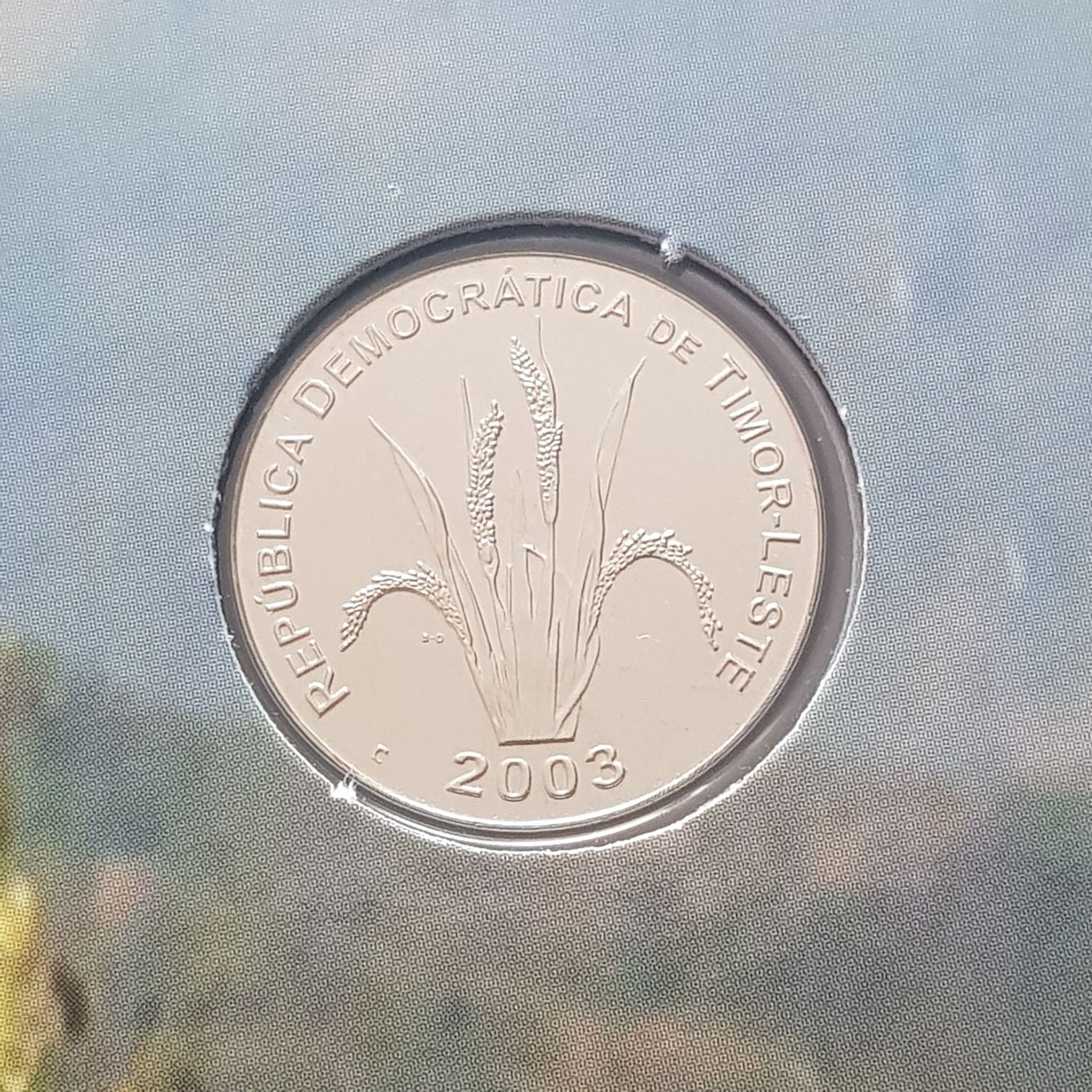 .05 Centavos  coin collectible - Main Image 2