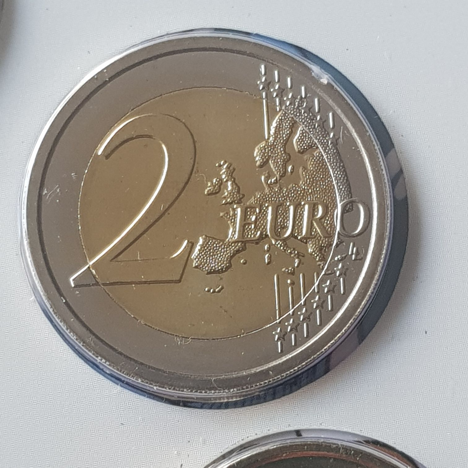 2 Euros