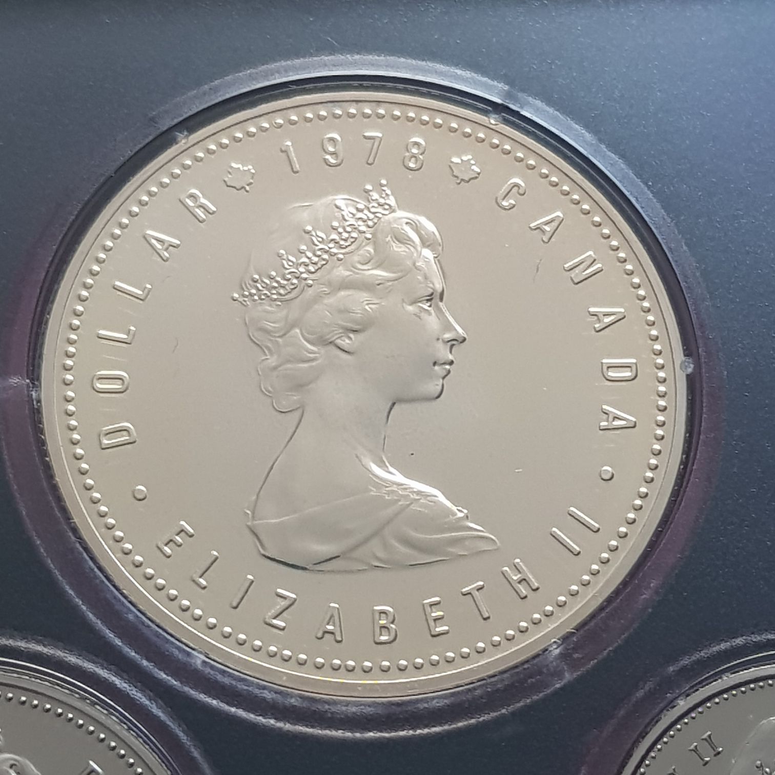 1 Dólar  coin collectible - Main Image 2