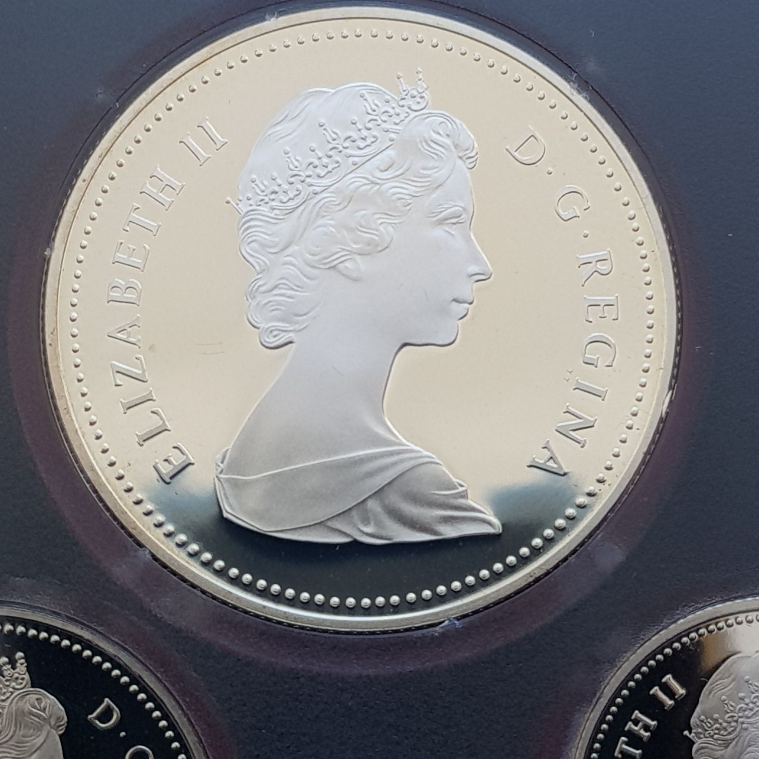 1 Dólar  coin collectible - Main Image 2