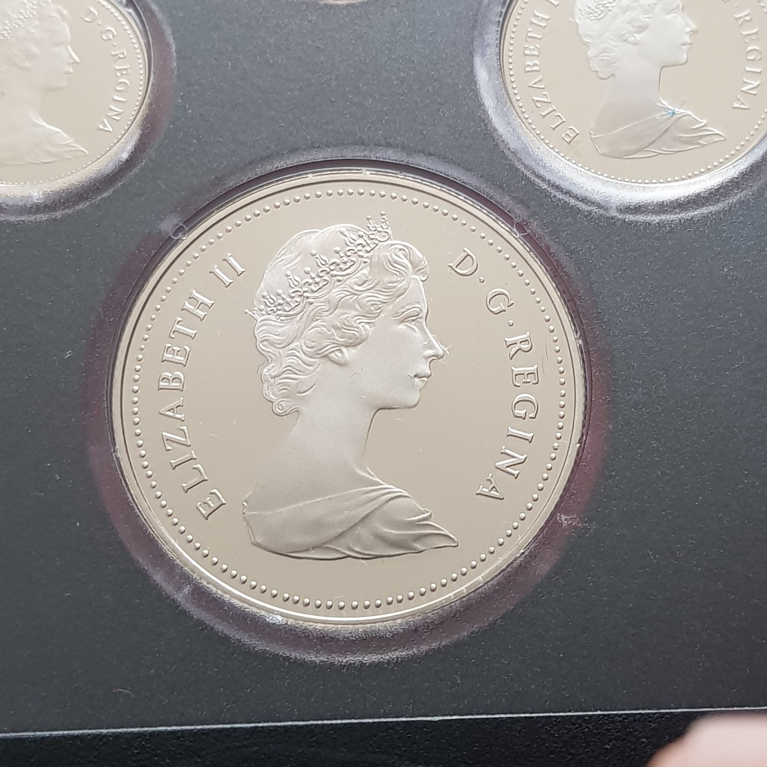 1 Dólar  coin collectible - Main Image 2