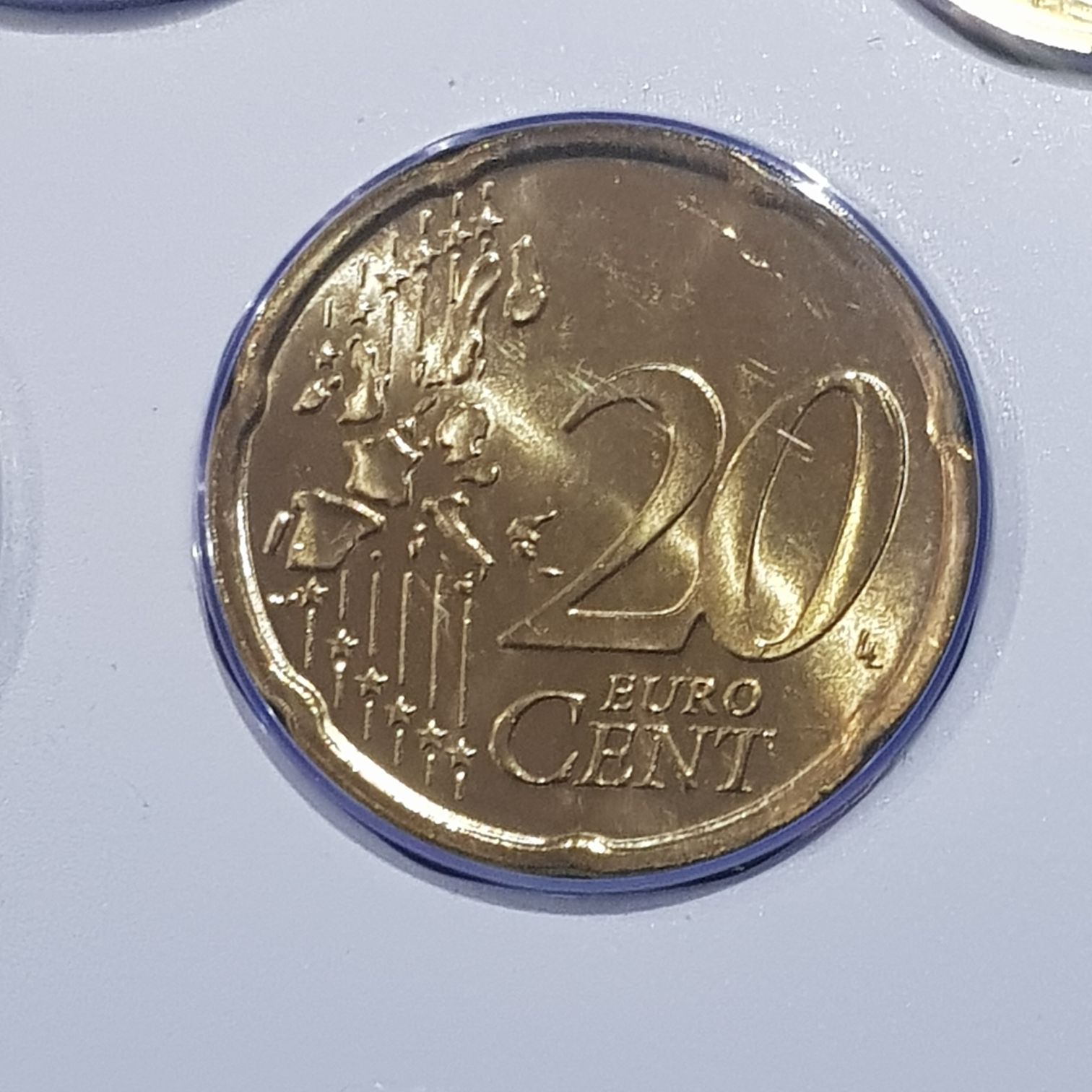 .25 Centavos
