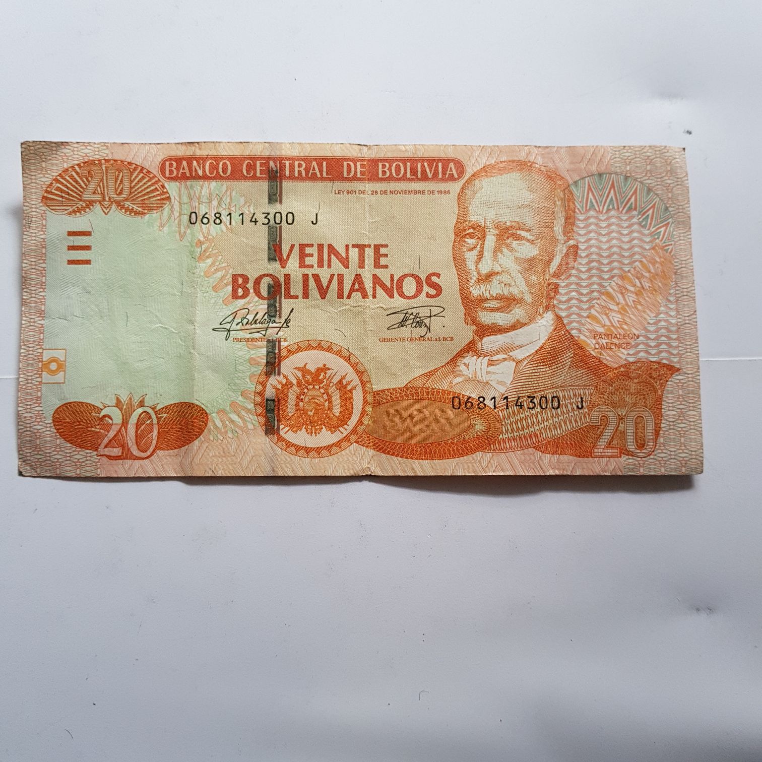100 Bolivianos