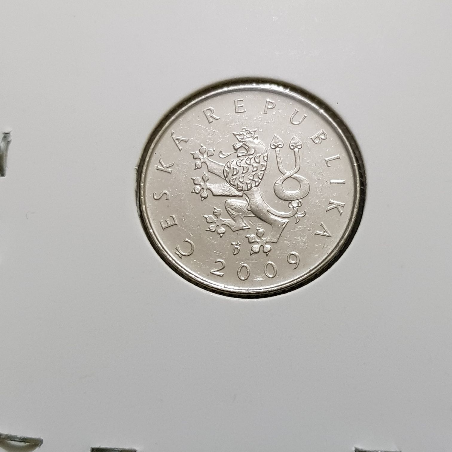 Una Koruna  coin collectible - Main Image 2