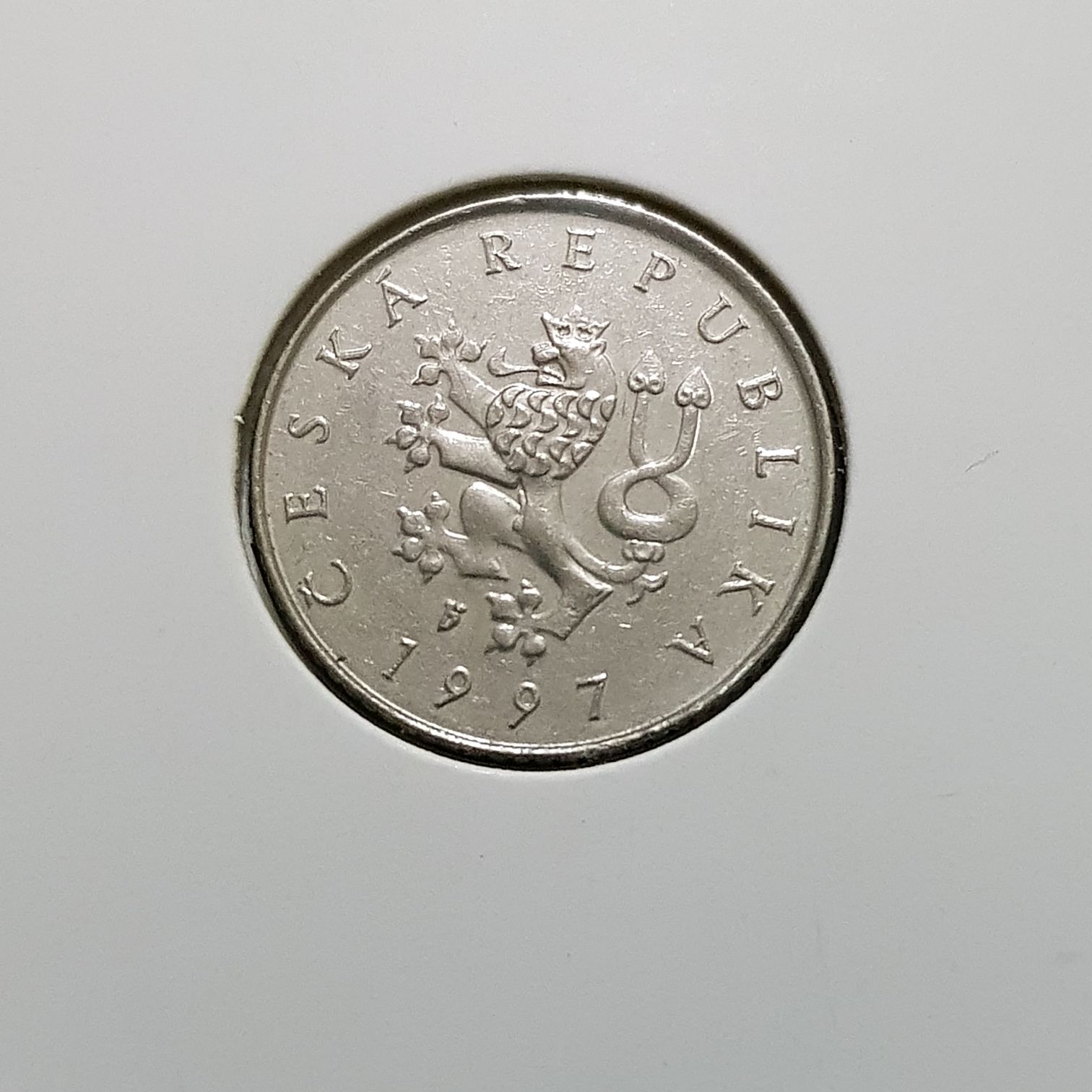 Una Koruna  coin collectible - Main Image 2