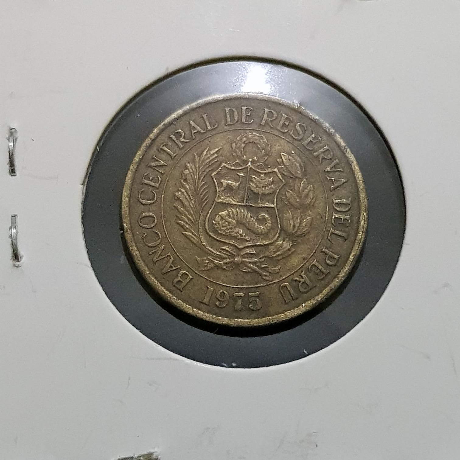 Un Sol  coin collectible - Main Image 2